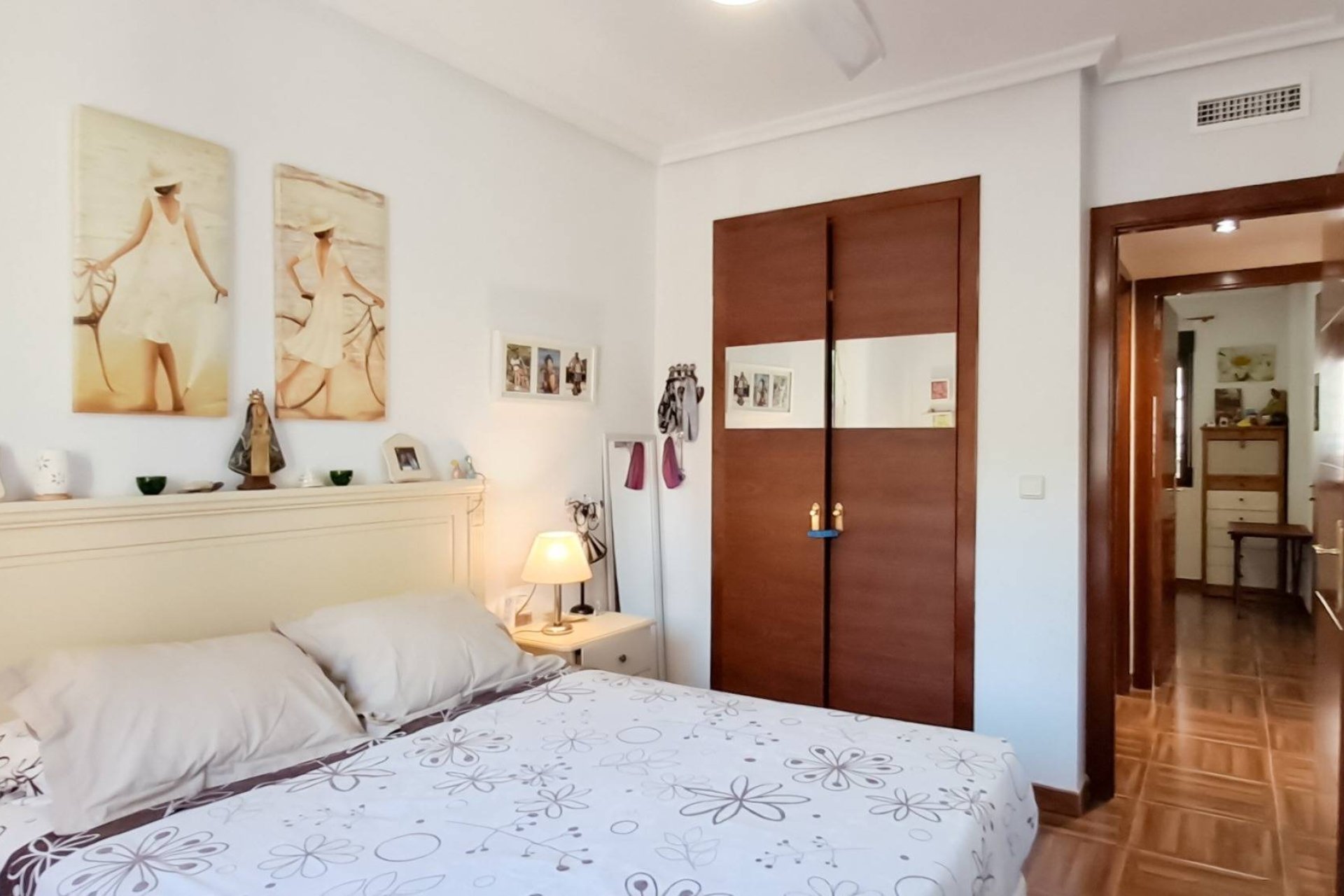 Återförsäljning - Apartment -
Torrevieja - Parque Acuático - Sector 25
