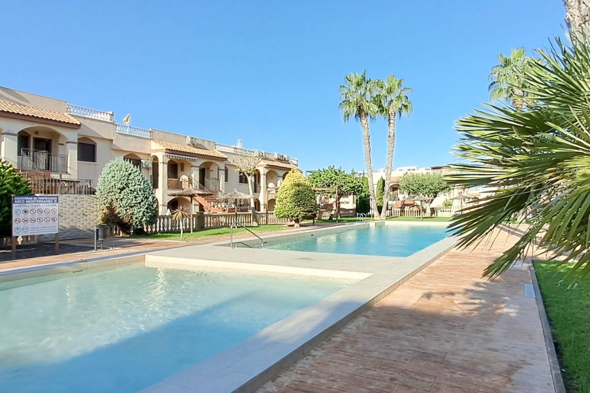 Återförsäljning - Apartment -
Torrevieja - Parque Acuático - Sector 25