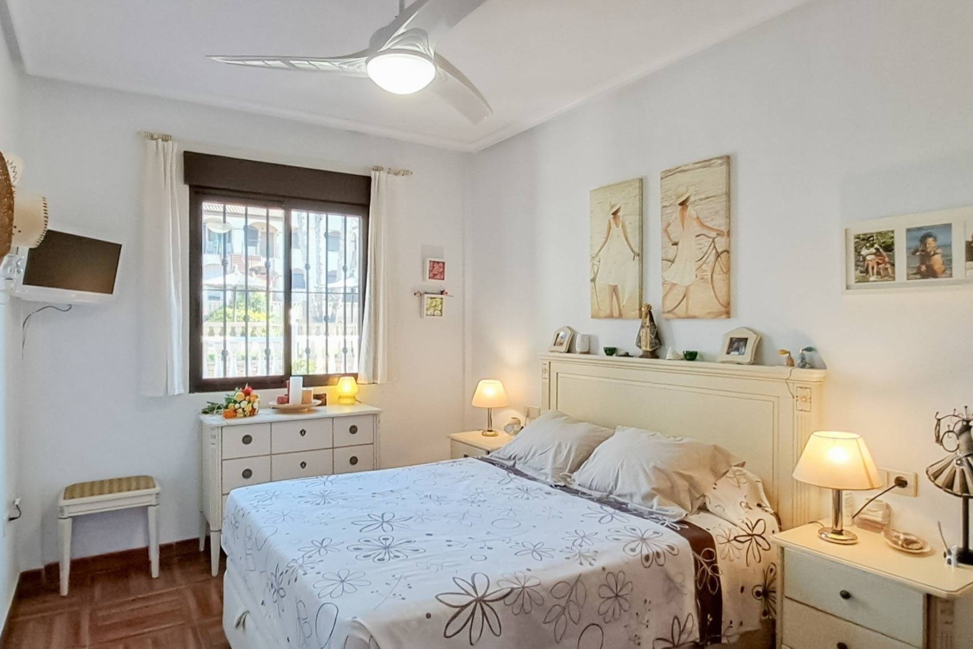 Återförsäljning - Apartment -
Torrevieja - Parque Acuático - Sector 25