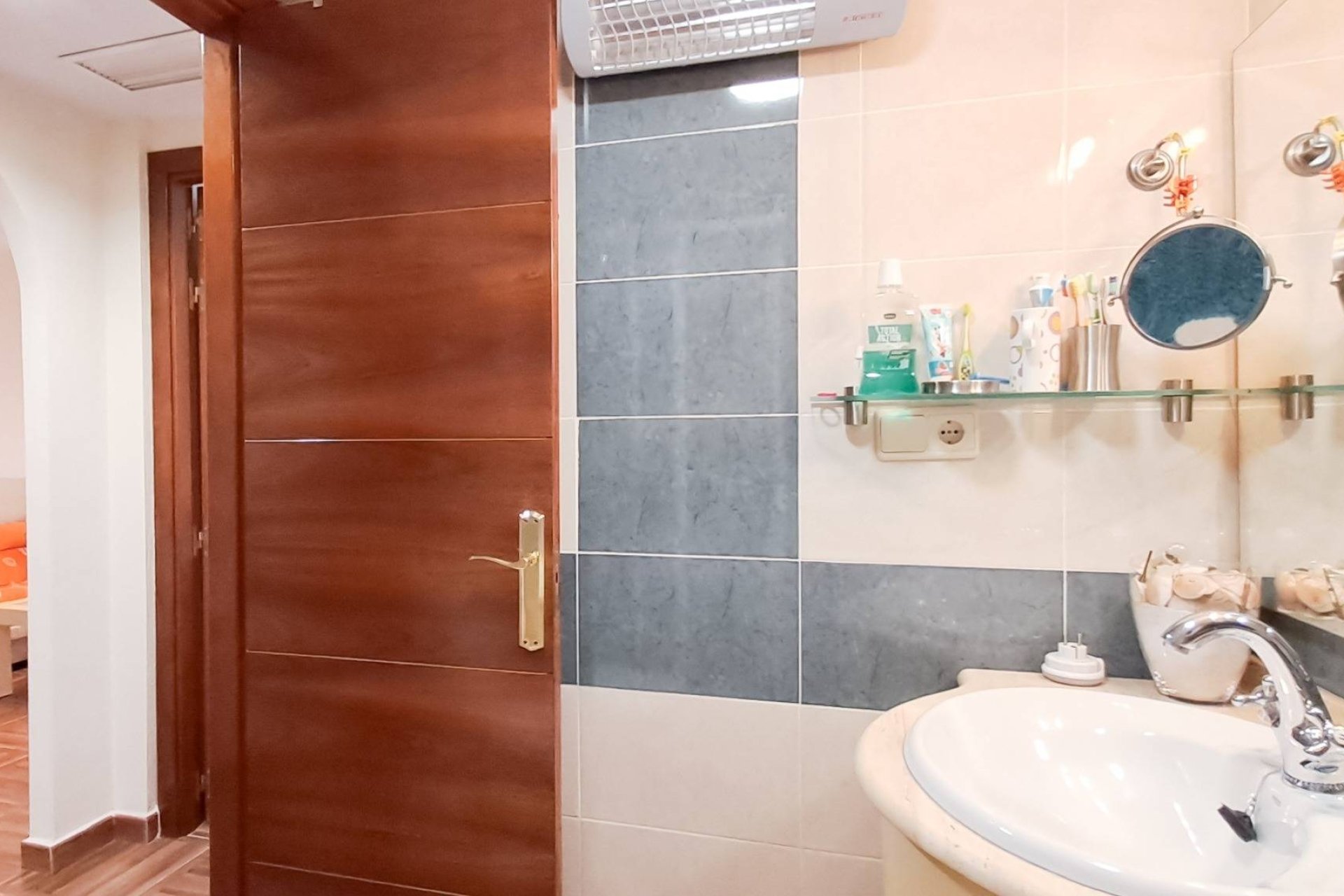 Återförsäljning - Apartment -
Torrevieja - Parque Acuático - Sector 25