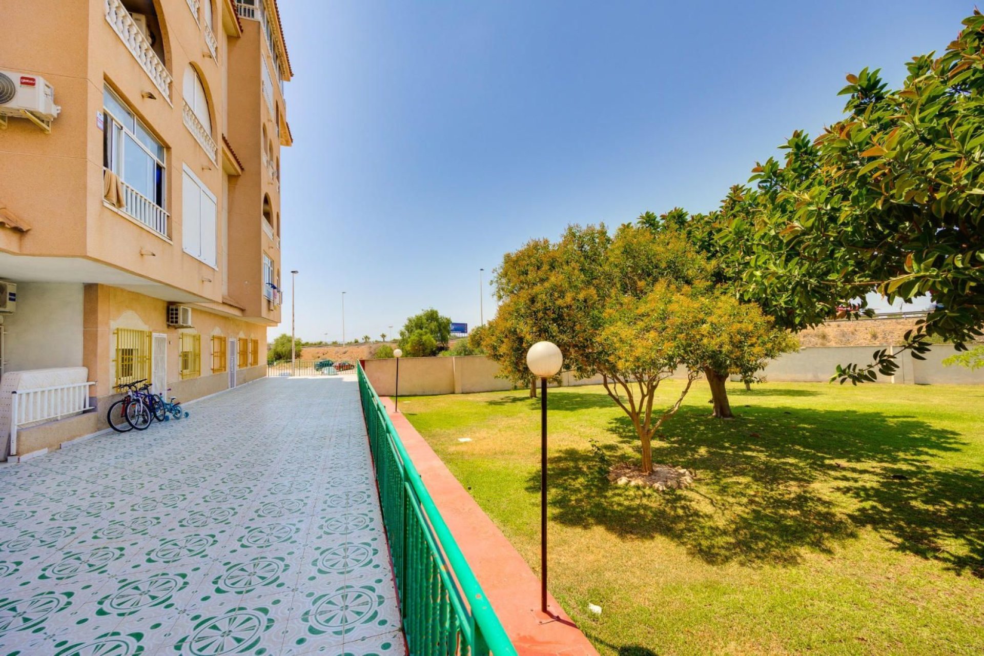 Återförsäljning - Apartment -
Torrevieja - Parque las naciones