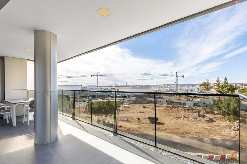 Återförsäljning - Apartment -
Torrevieja - Paseo maritimo