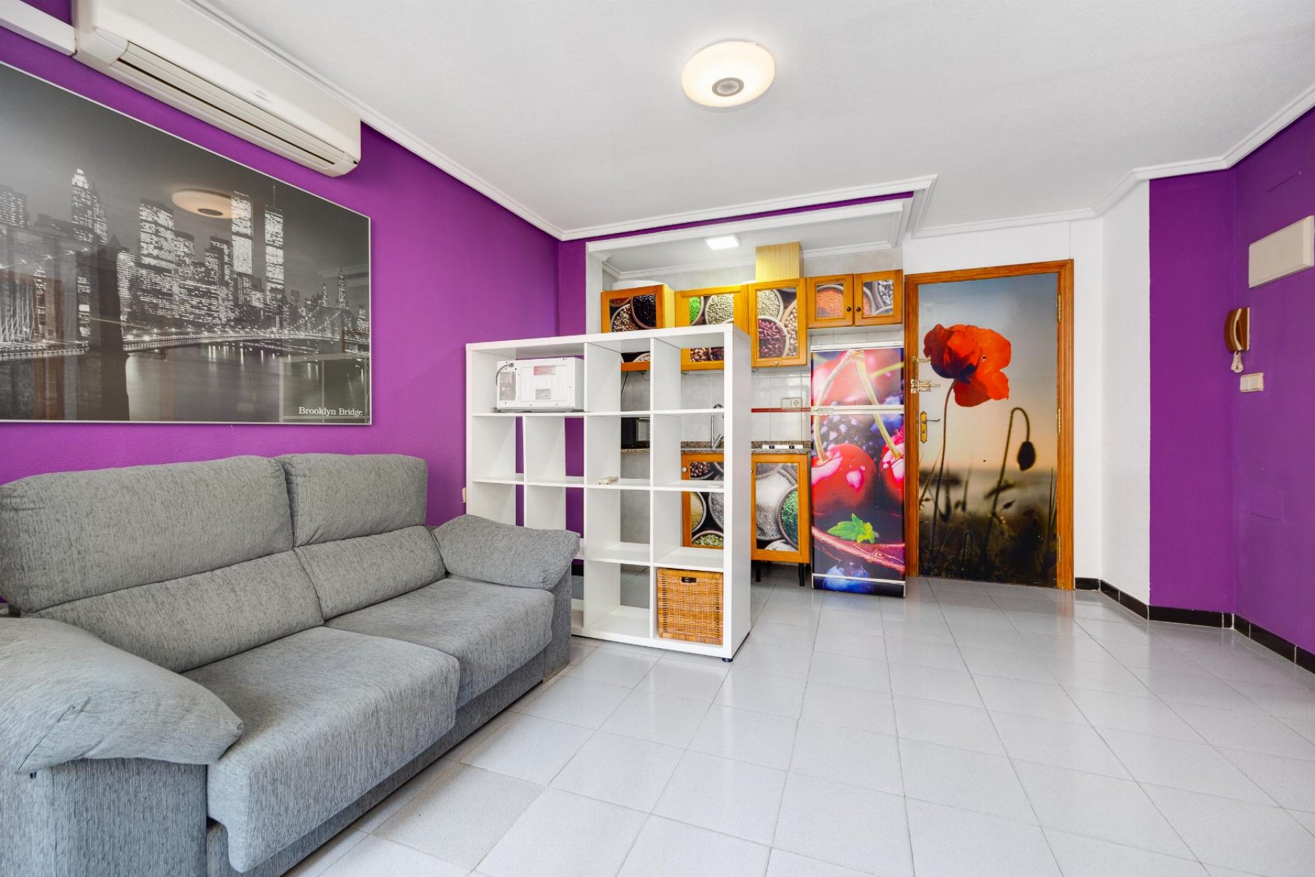 Återförsäljning - Apartment -
Torrevieja - Playa de Los Locos-Curva del Palangre
