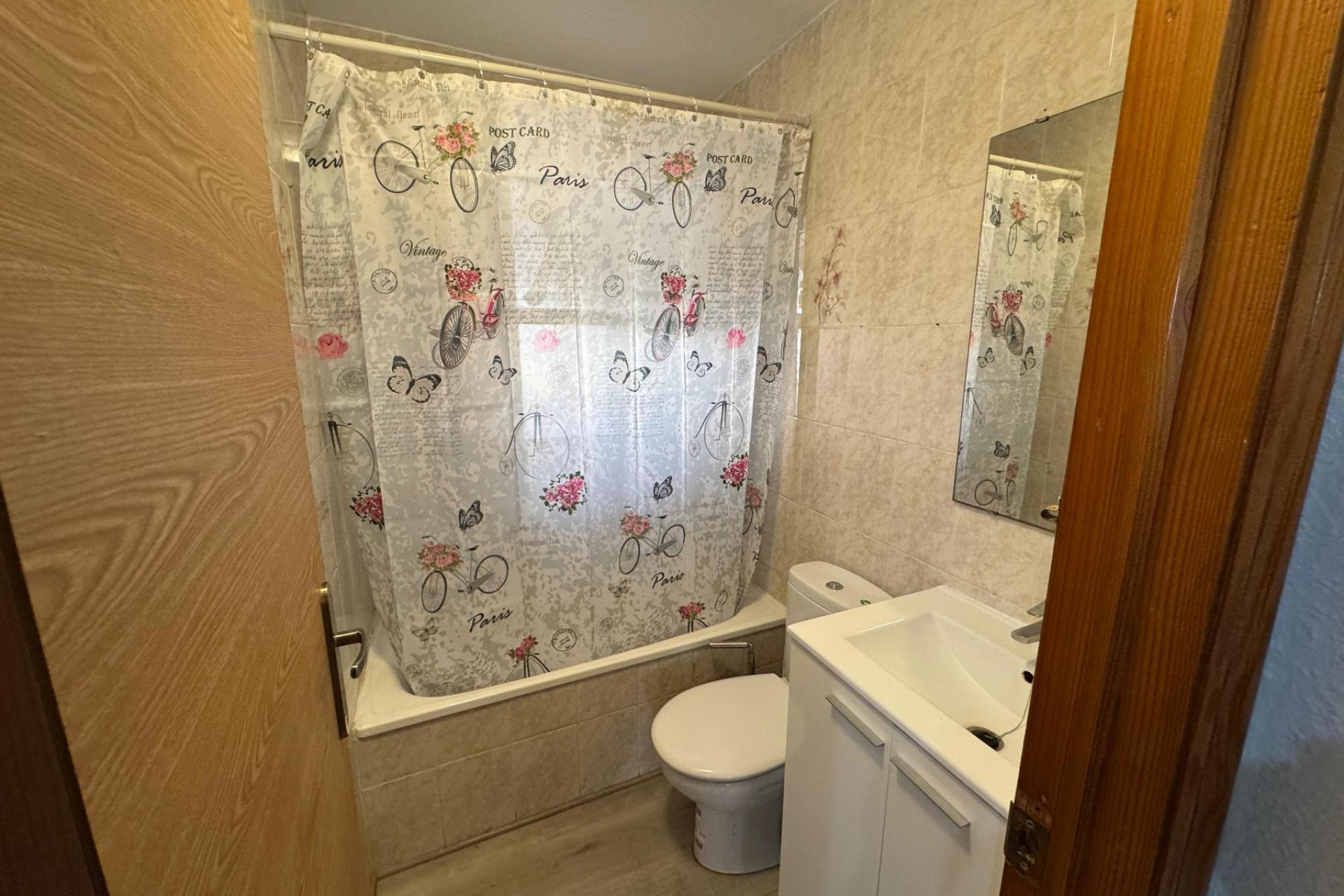 Återförsäljning - Apartment -
Torrevieja - Playa de Los Locos-Curva del Palangre