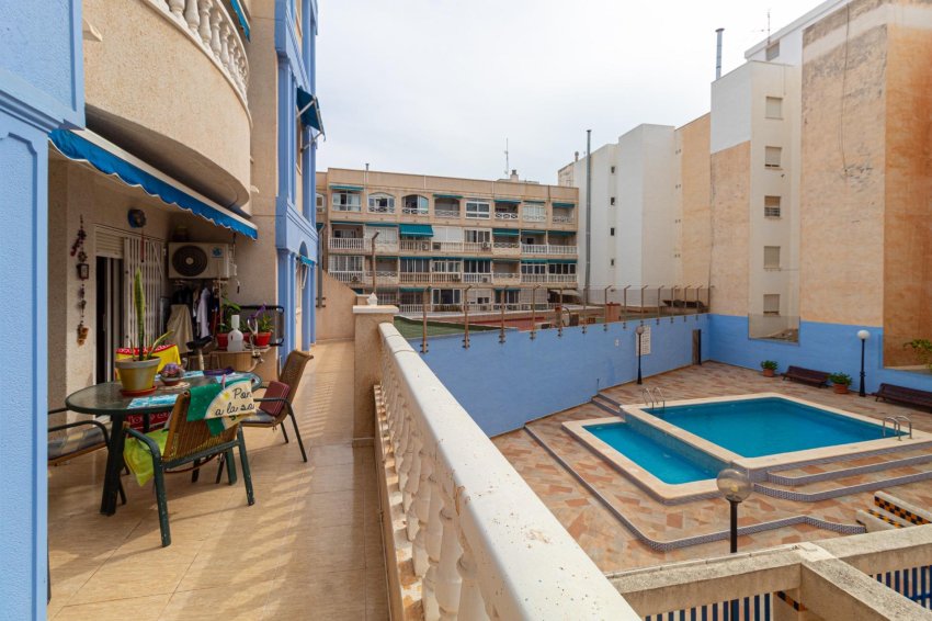 Återförsäljning - Apartment -
Torrevieja - Playa de los locos