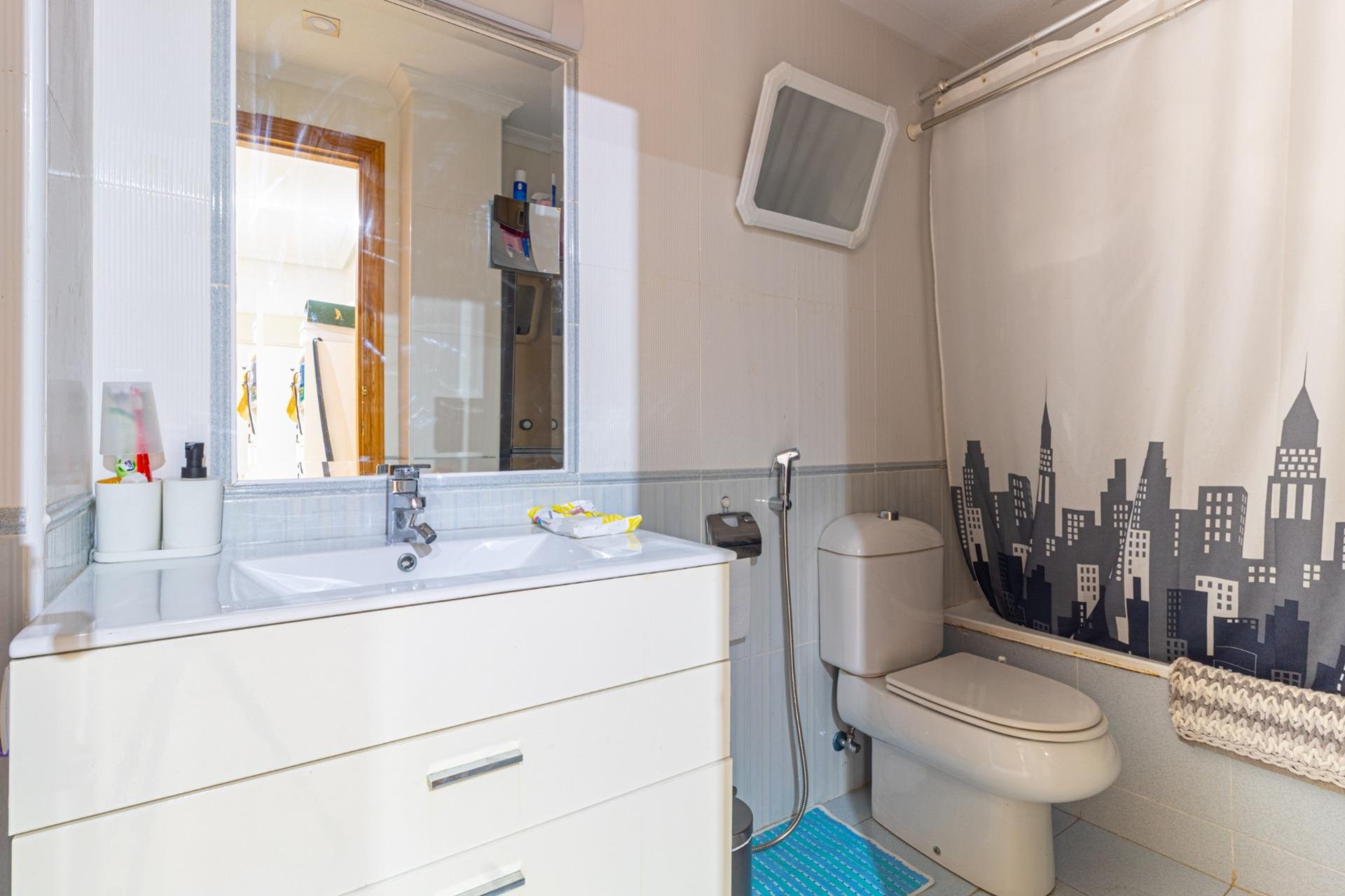 Återförsäljning - Apartment -
Torrevieja - Playa de los locos