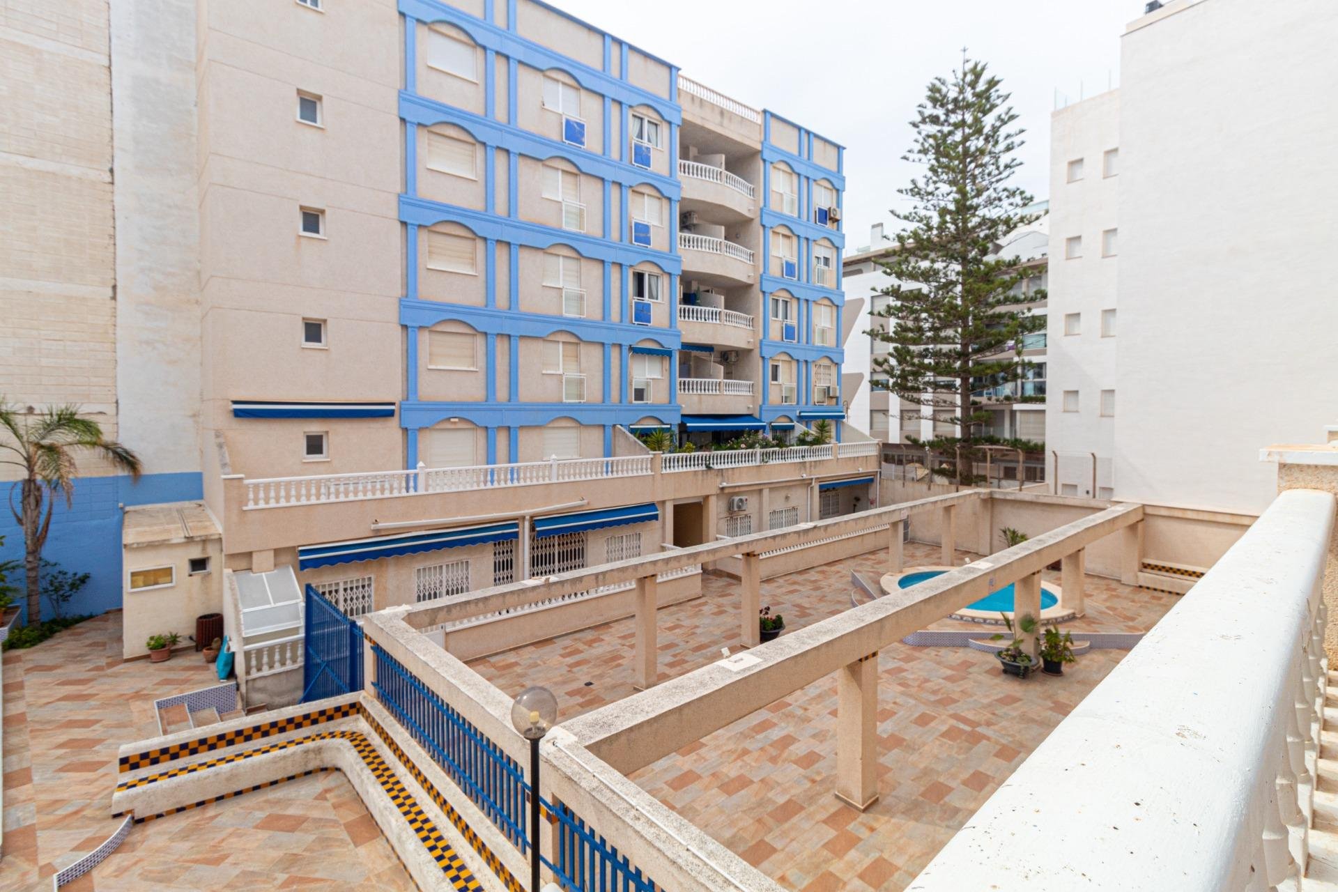 Återförsäljning - Apartment -
Torrevieja - Playa de los locos