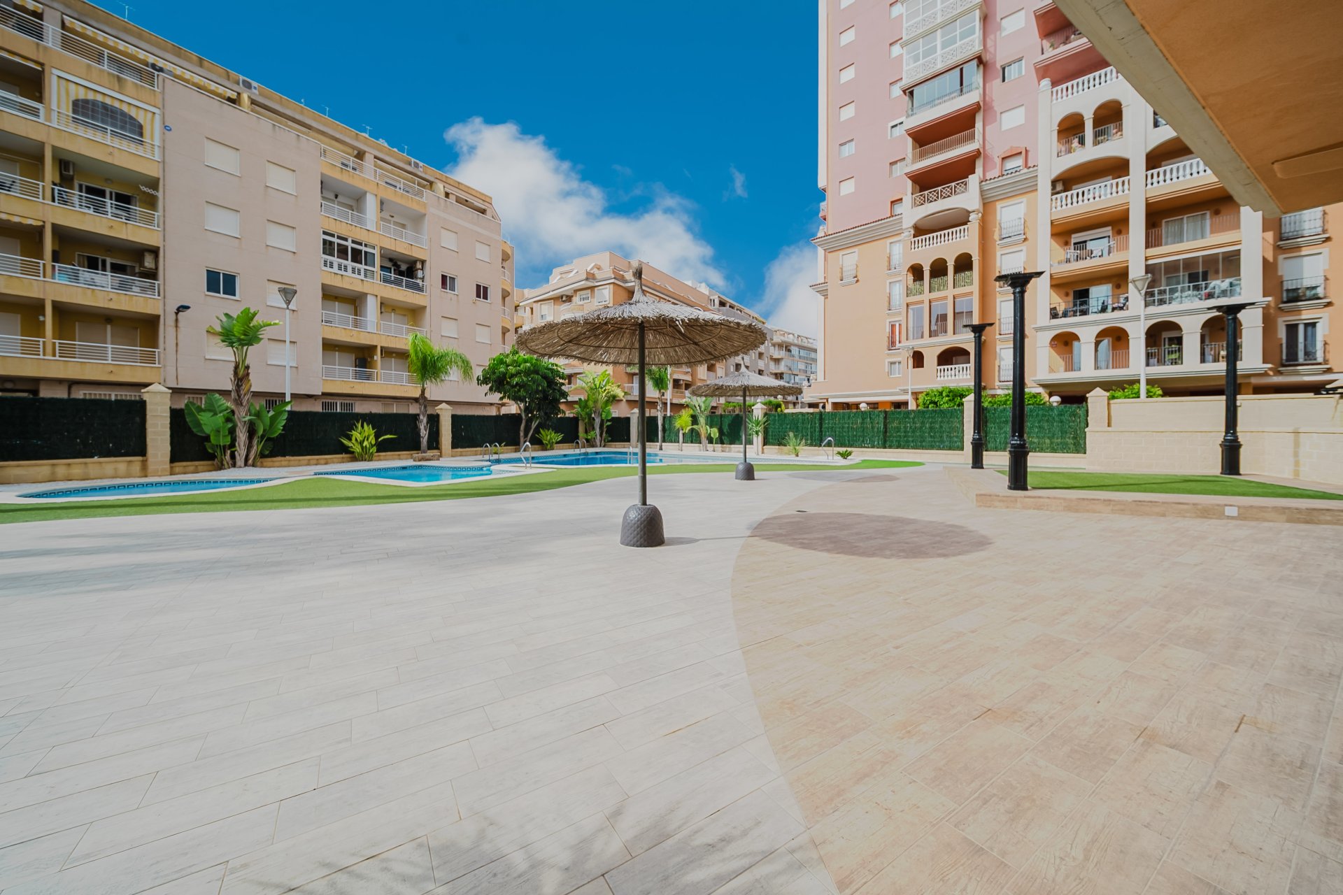 Återförsäljning - Apartment -
Torrevieja - Playa de los locos