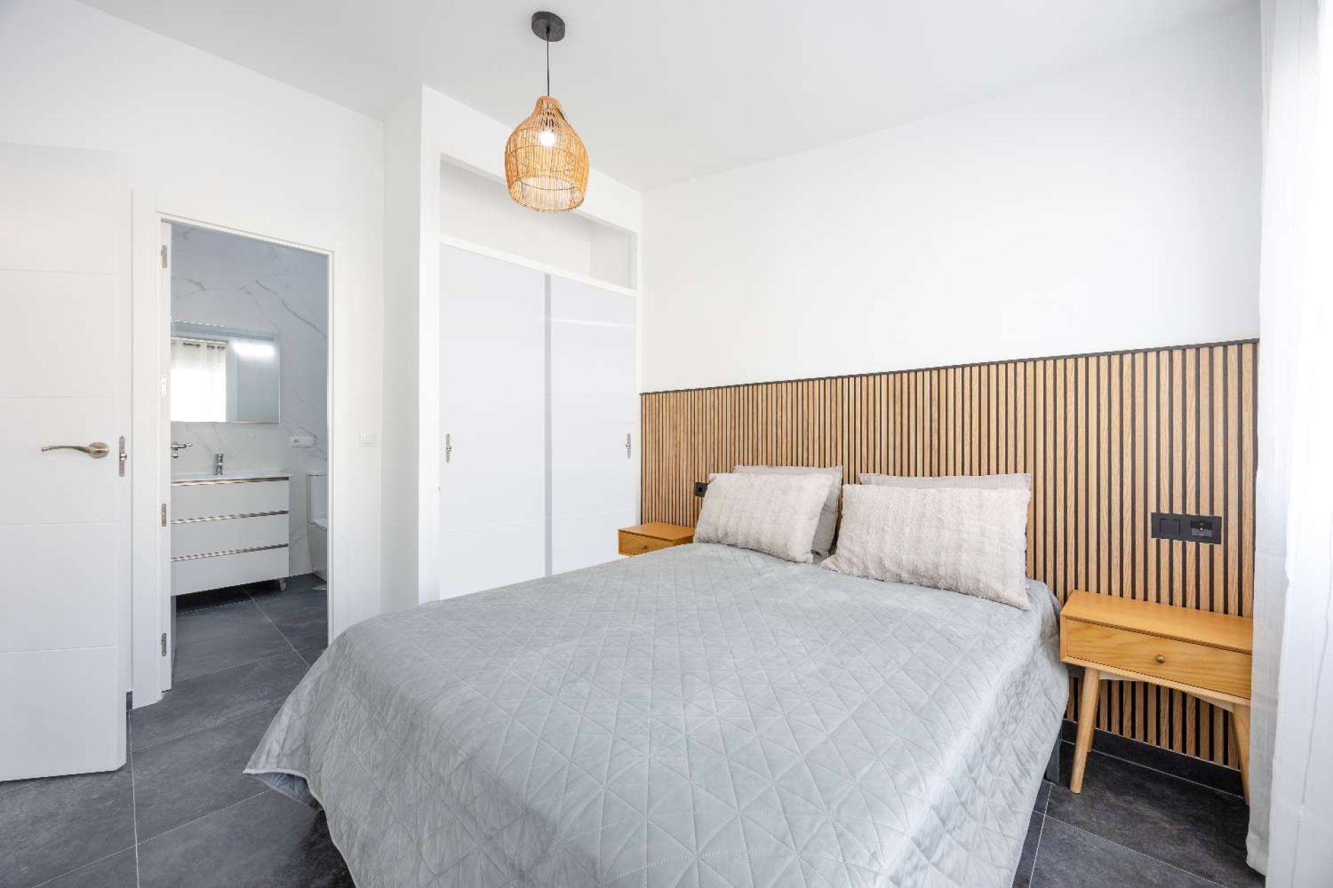 Återförsäljning - Apartment -
Torrevieja - Playa de los Locos