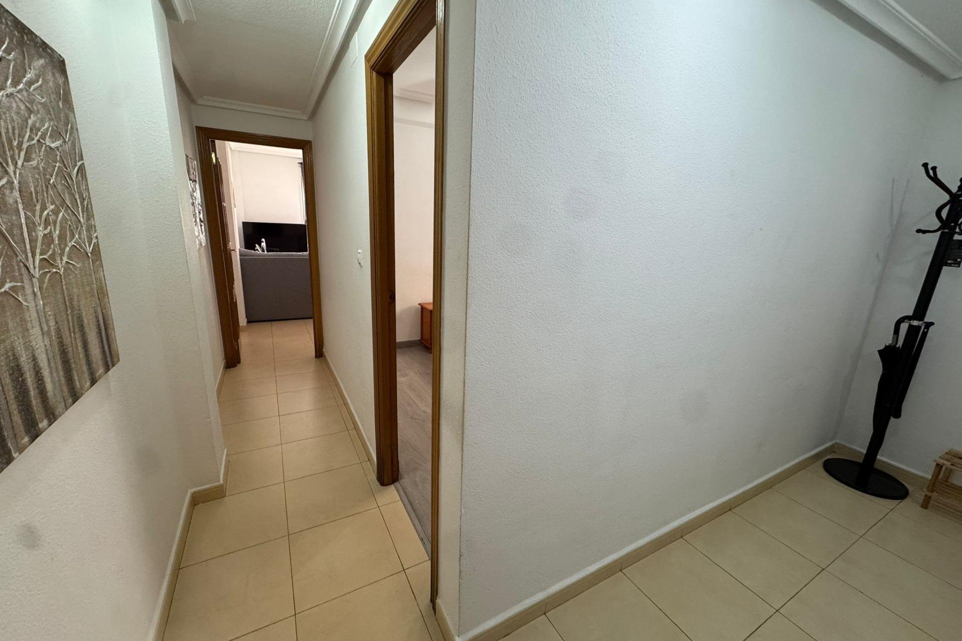 Återförsäljning - Apartment -
Torrevieja - Playa de los Locos