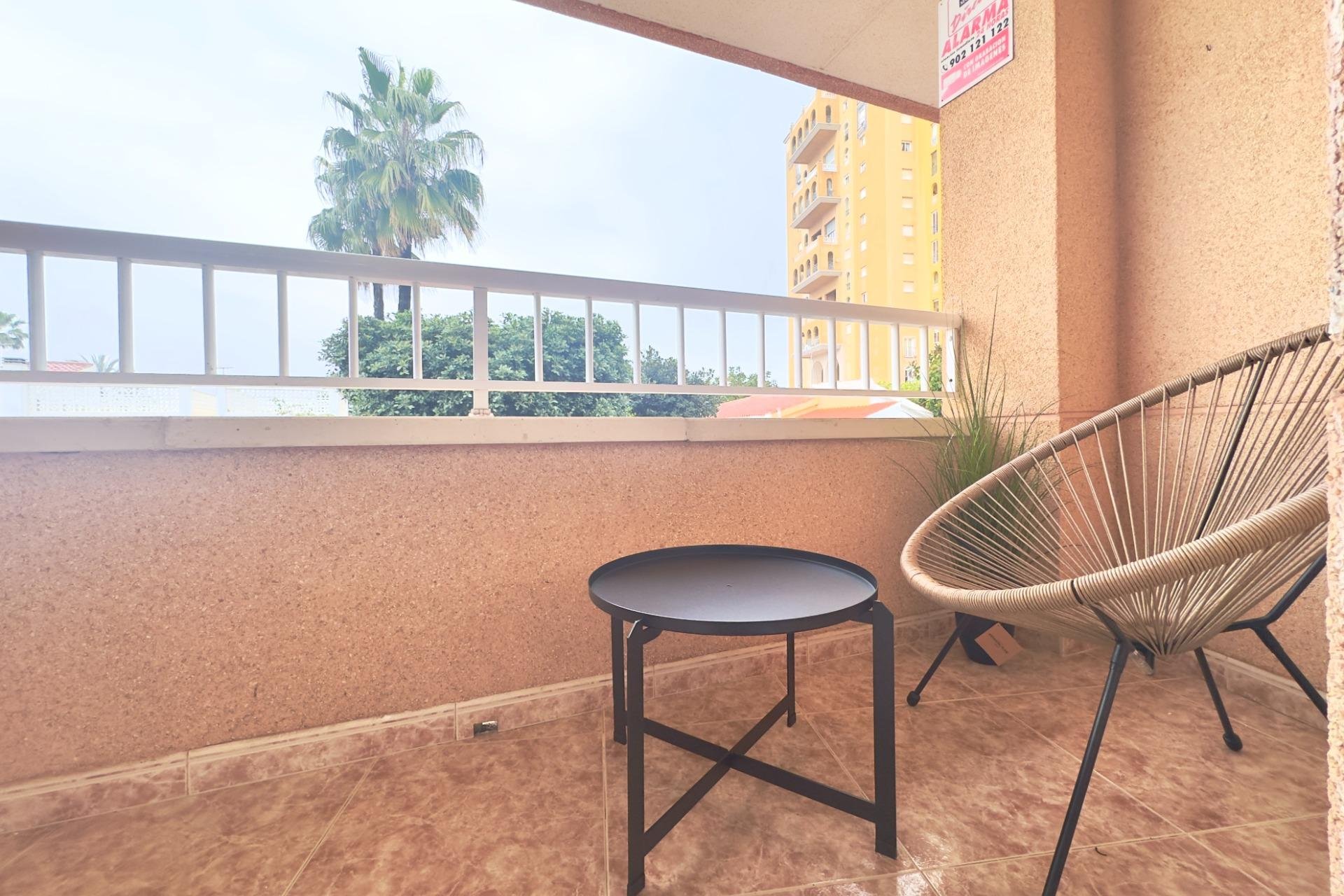 Återförsäljning - Apartment -
Torrevieja - Playa de los locos