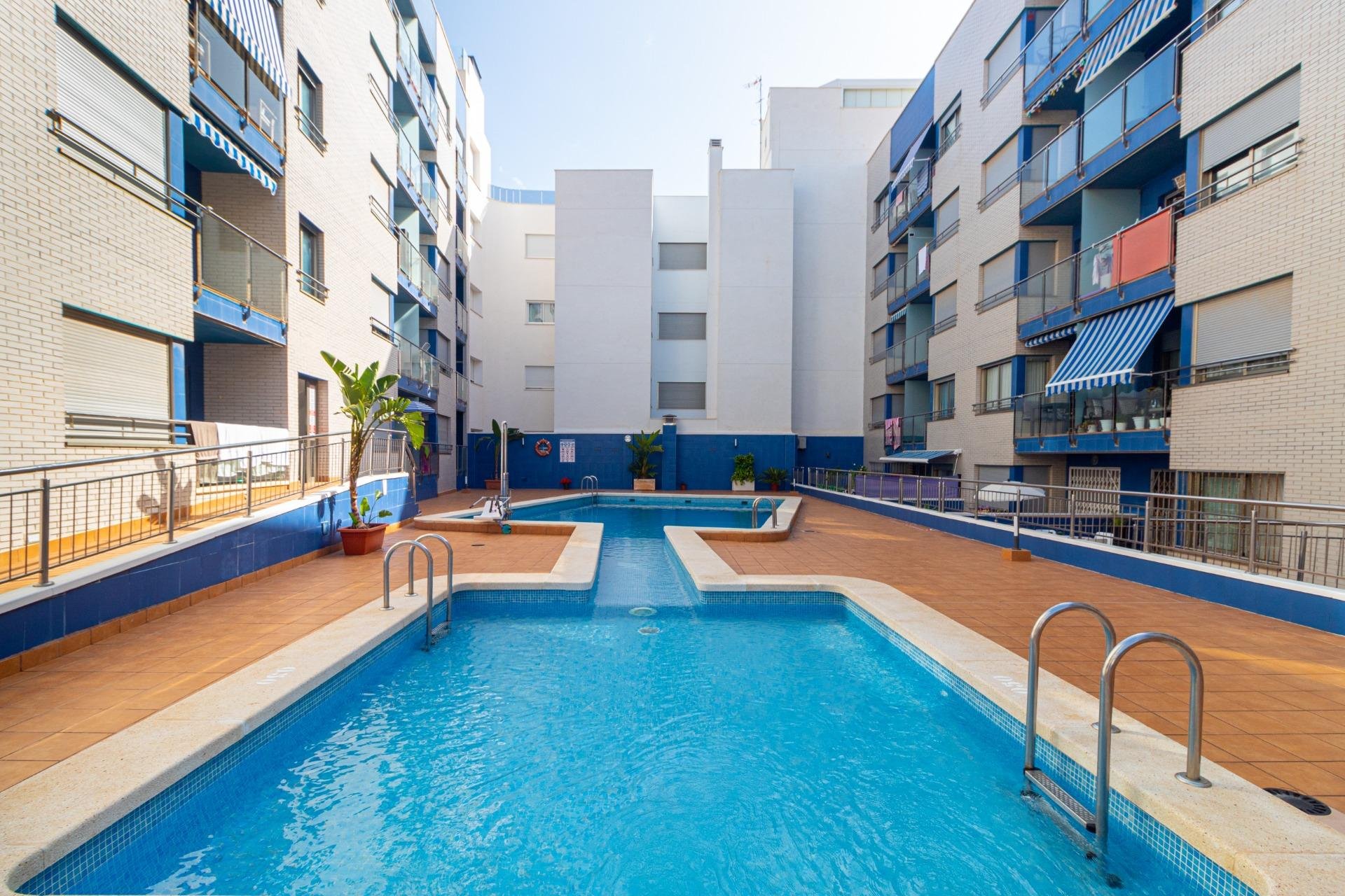 Återförsäljning - Apartment -
Torrevieja - Playa de los locos