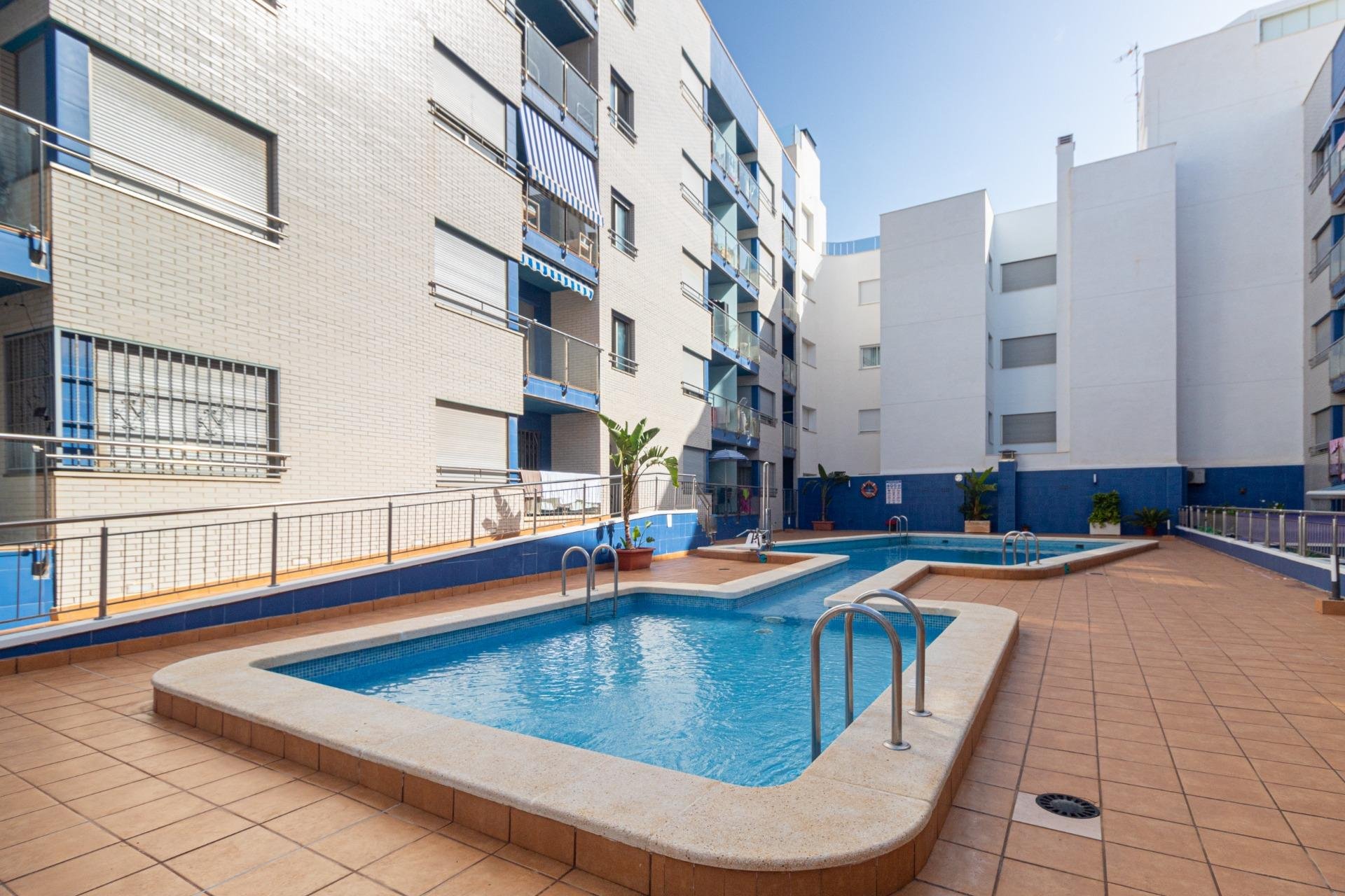 Återförsäljning - Apartment -
Torrevieja - Playa de los locos