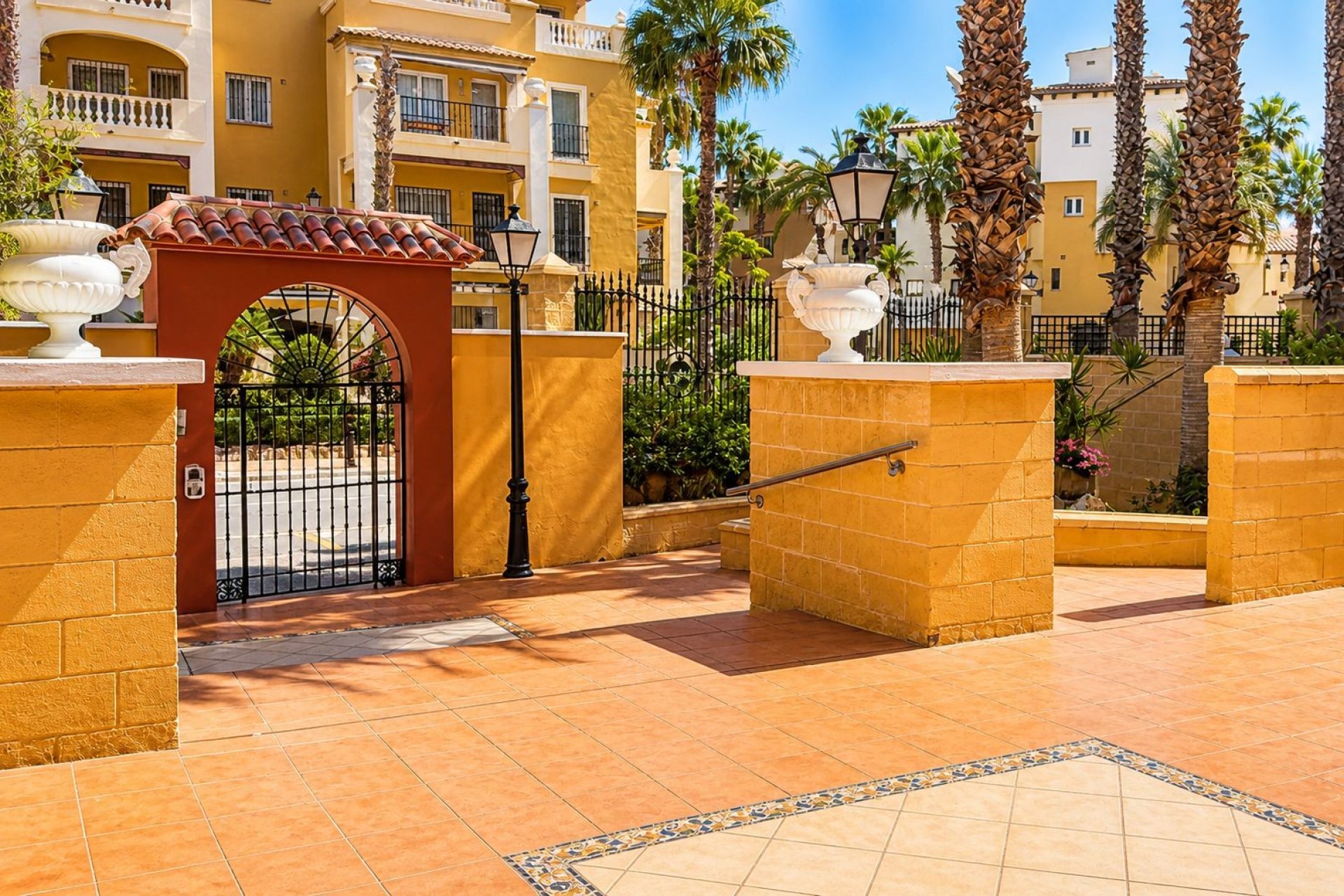 Återförsäljning - Apartment -
Torrevieja - Playa de los Locos