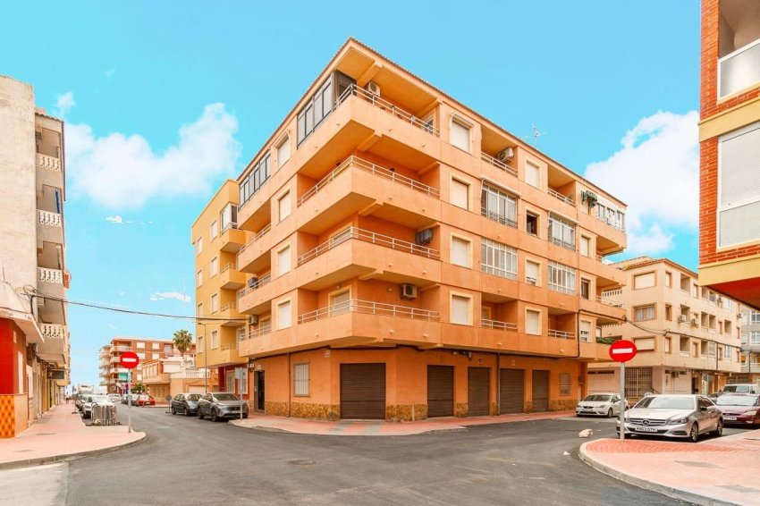 Återförsäljning - Apartment -
Torrevieja - Playa de los Naufragos