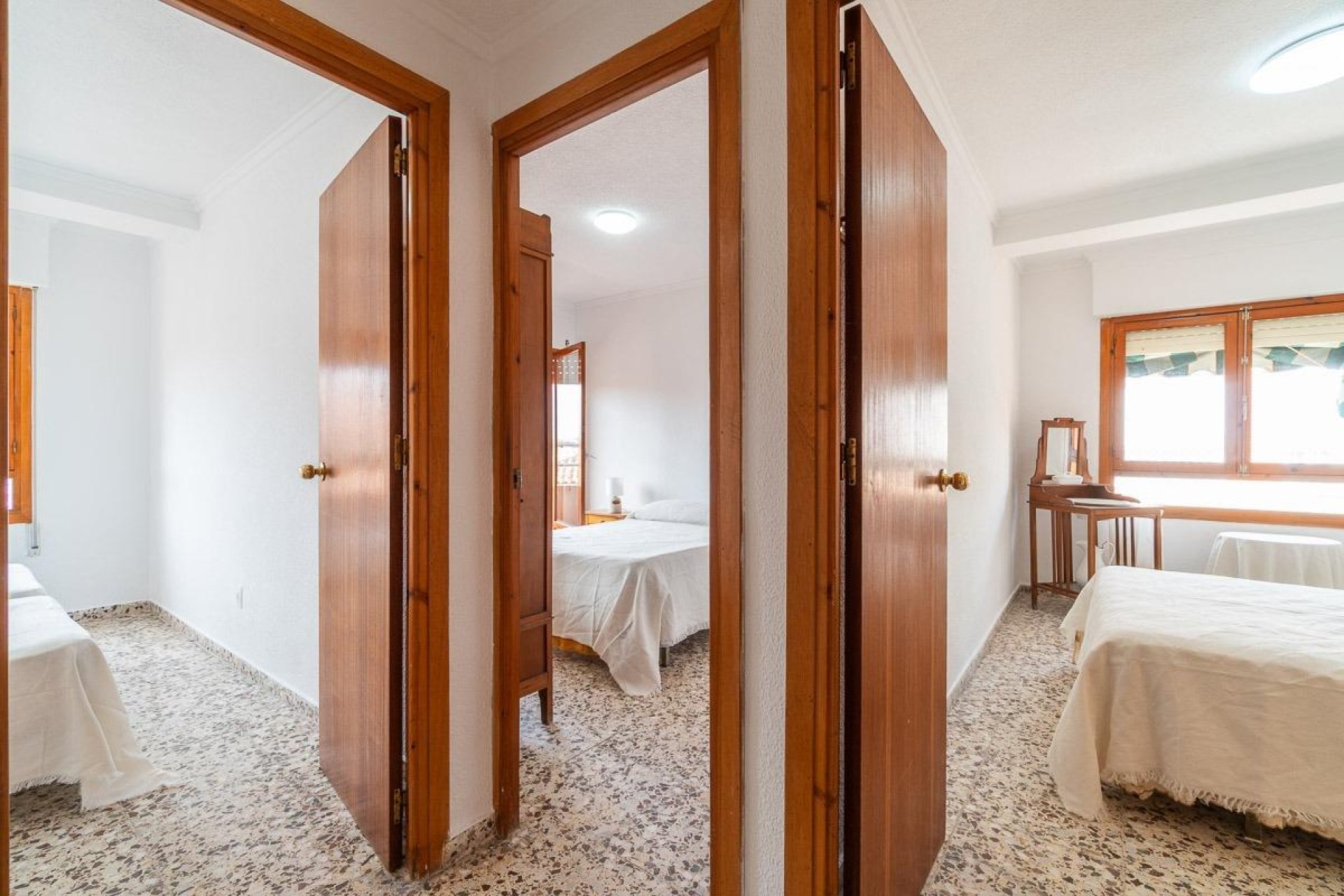 Återförsäljning - Apartment -
Torrevieja - Playa de los Naufragos