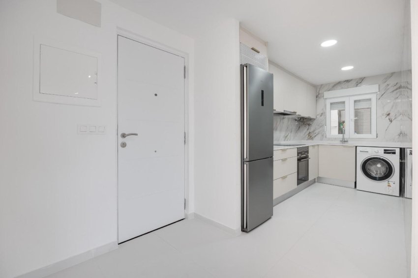 Återförsäljning - Apartment -
Torrevieja - Playa de los Naufragos