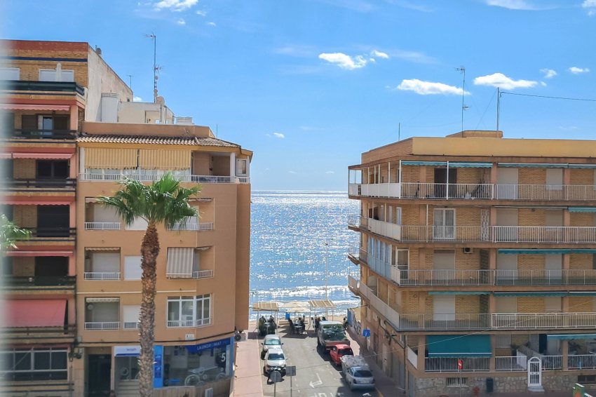 Återförsäljning - Apartment -
Torrevieja - Playa de los Naufragos