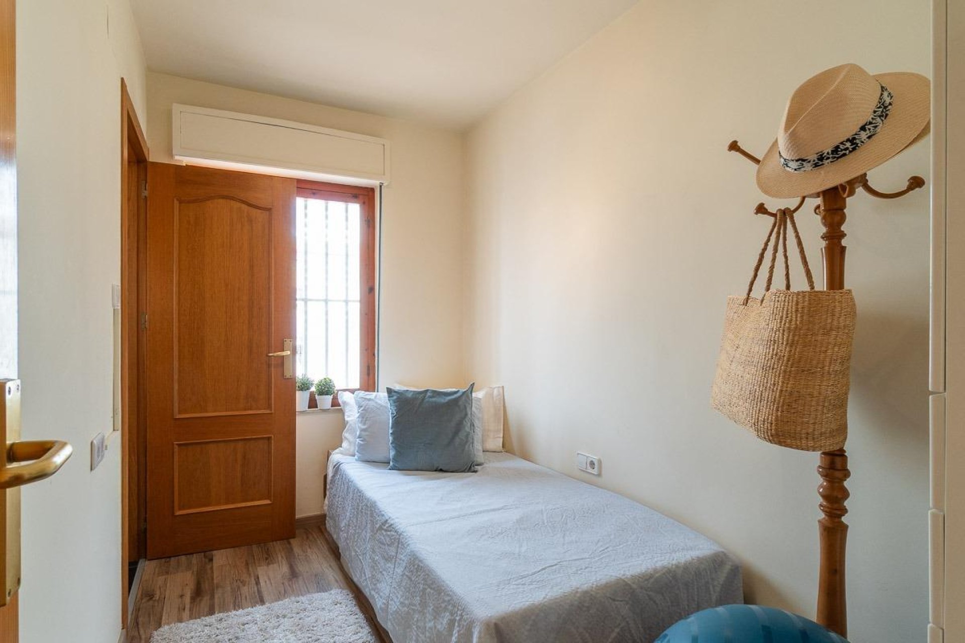 Återförsäljning - Apartment -
Torrevieja - Playa de los Naufragos