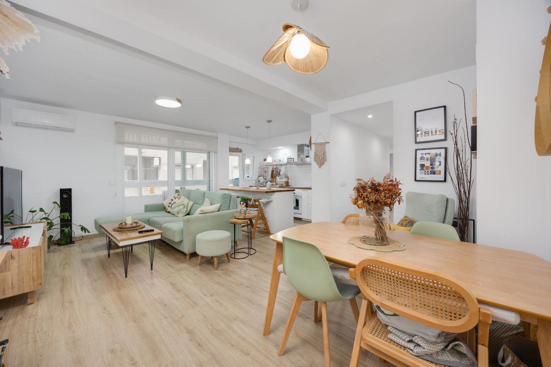 Återförsäljning - Apartment -
Torrevieja - Playa de los Naufragos