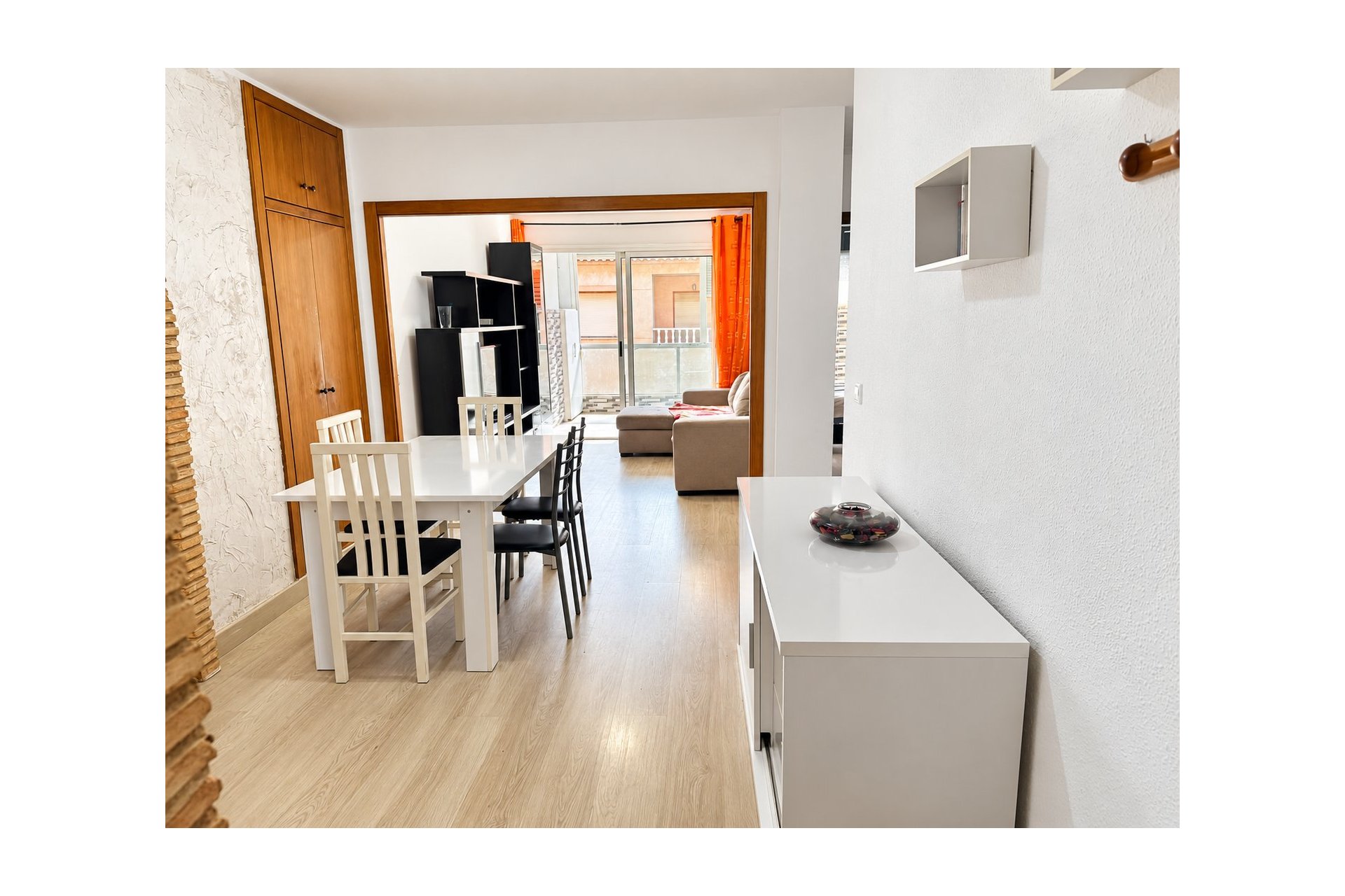 Återförsäljning - Apartment -
Torrevieja - Playa de los Naufragos