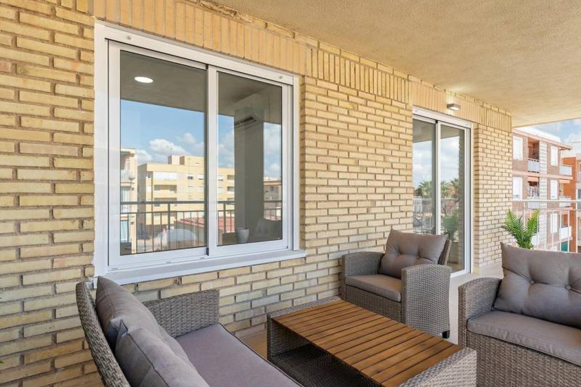 Återförsäljning - Apartment -
Torrevieja - Playa de los Naufragos