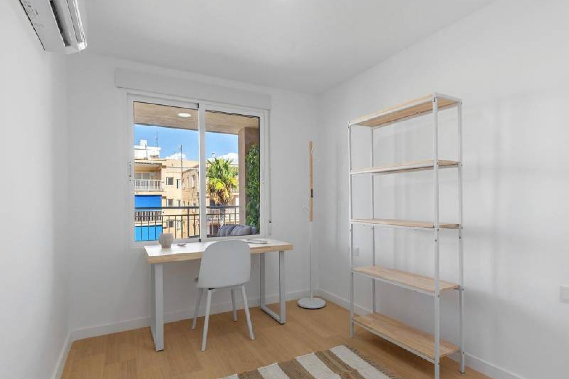 Återförsäljning - Apartment -
Torrevieja - Playa de los Naufragos