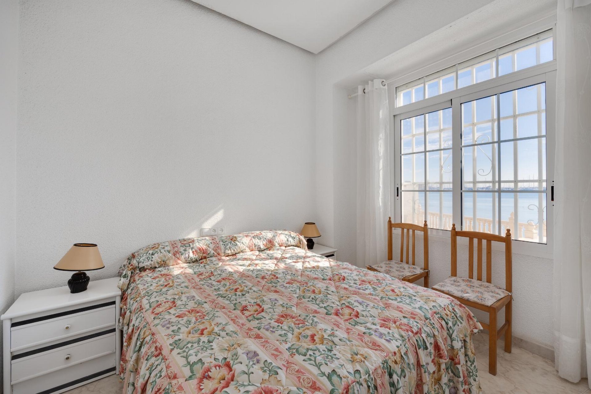 Återförsäljning - Apartment -
Torrevieja - Playa del Acequión