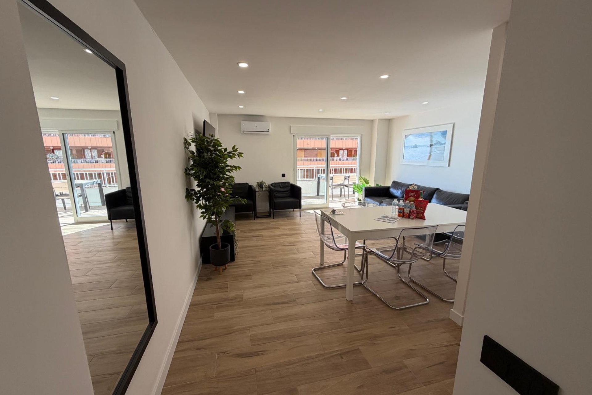 Återförsäljning - Apartment -
Torrevieja - Playa del Acequión