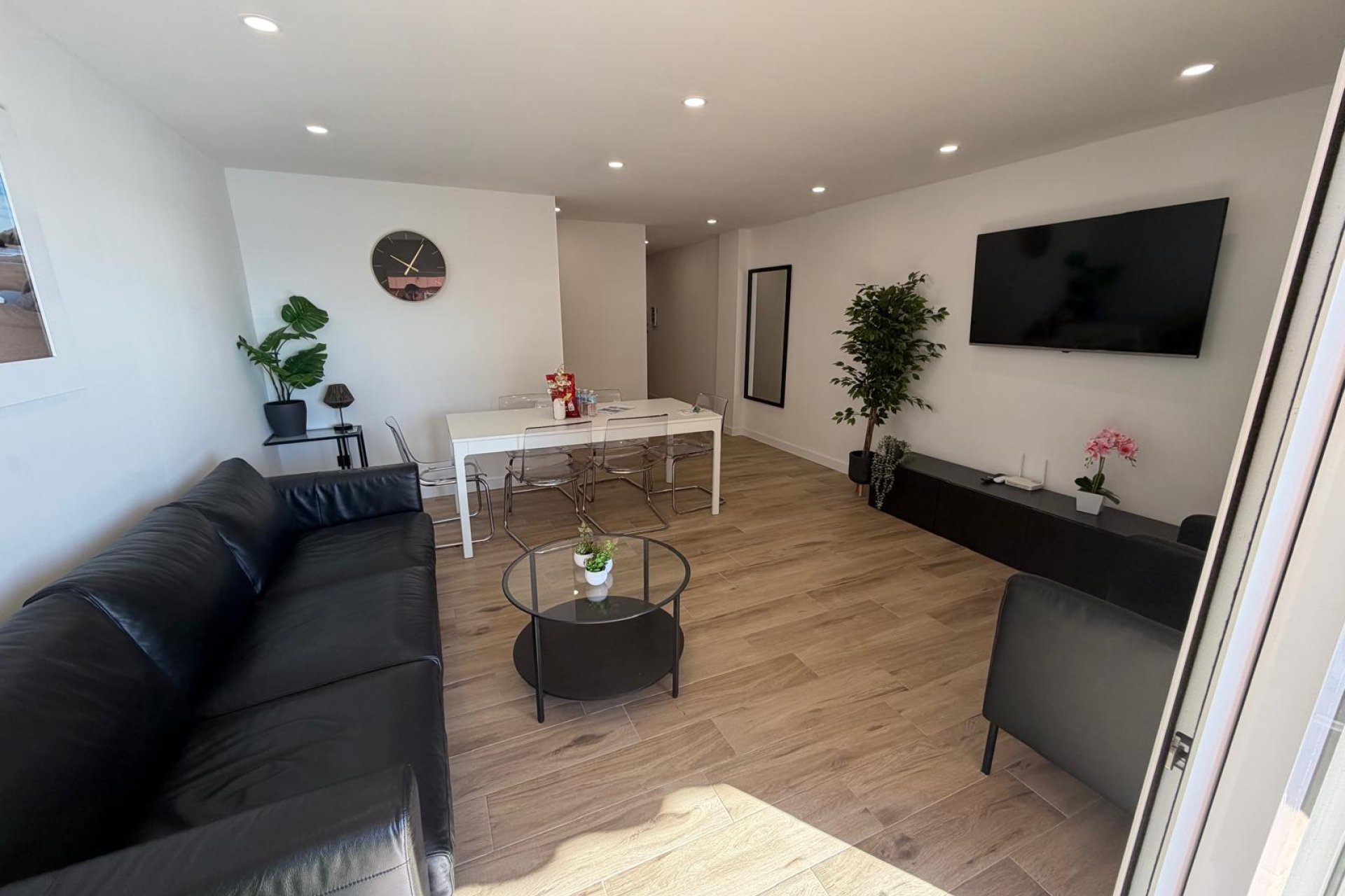 Återförsäljning - Apartment -
Torrevieja - Playa del Acequión