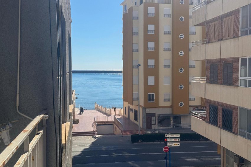 Återförsäljning - Apartment -
Torrevieja - Playa del Acequión