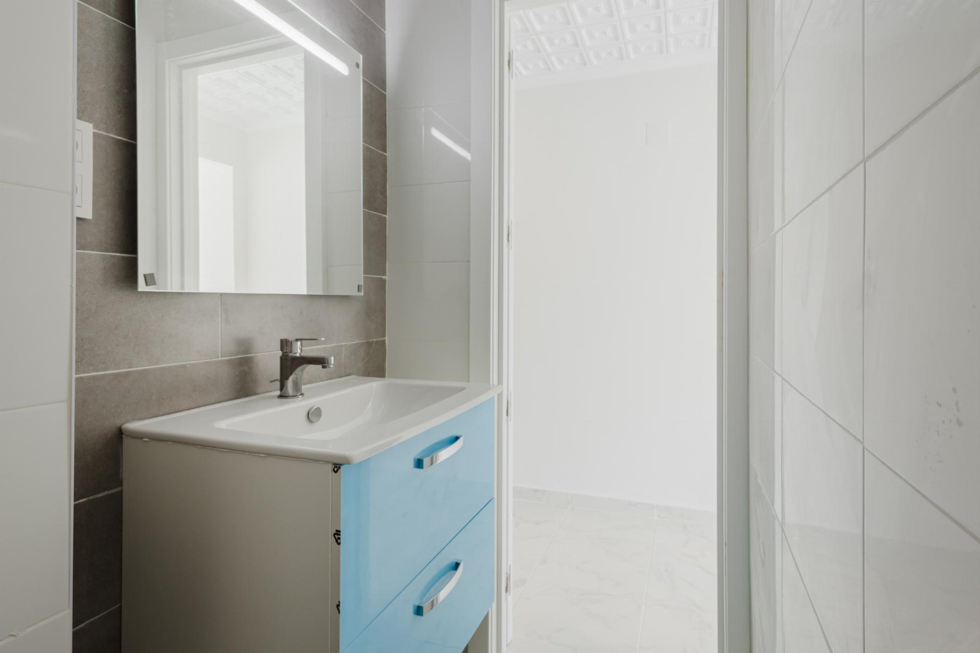 Återförsäljning - Apartment -
Torrevieja - Playa del Acequión