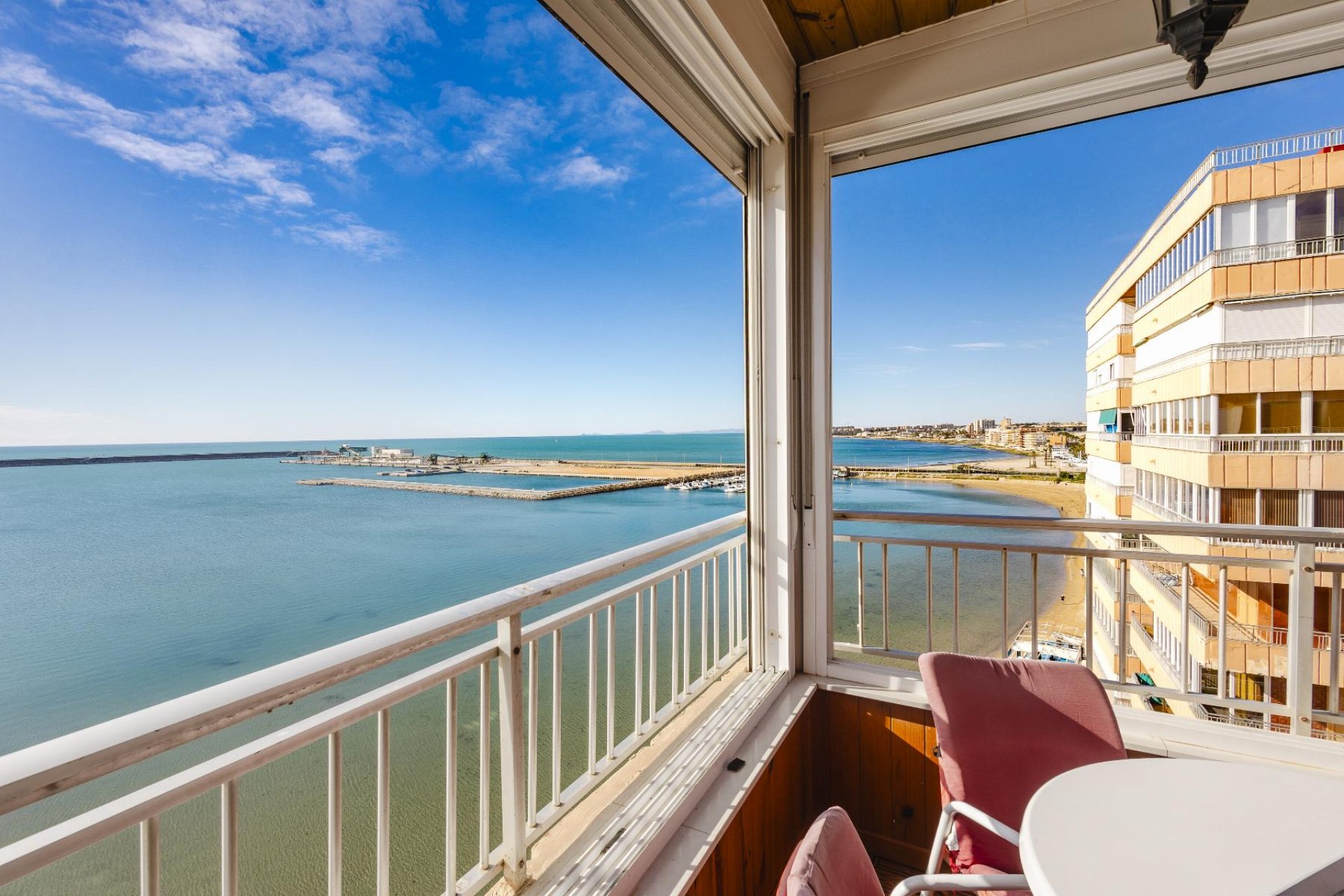 Återförsäljning - Apartment -
Torrevieja - Playa del Acequión