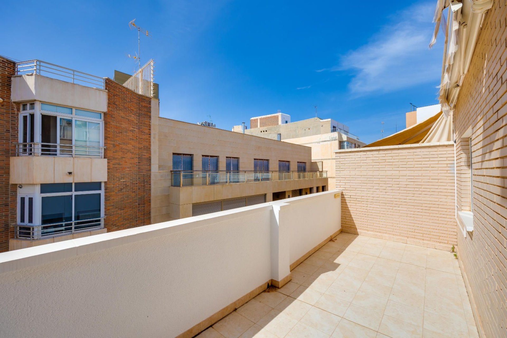 Återförsäljning - Apartment -
Torrevieja - Playa del Acequión