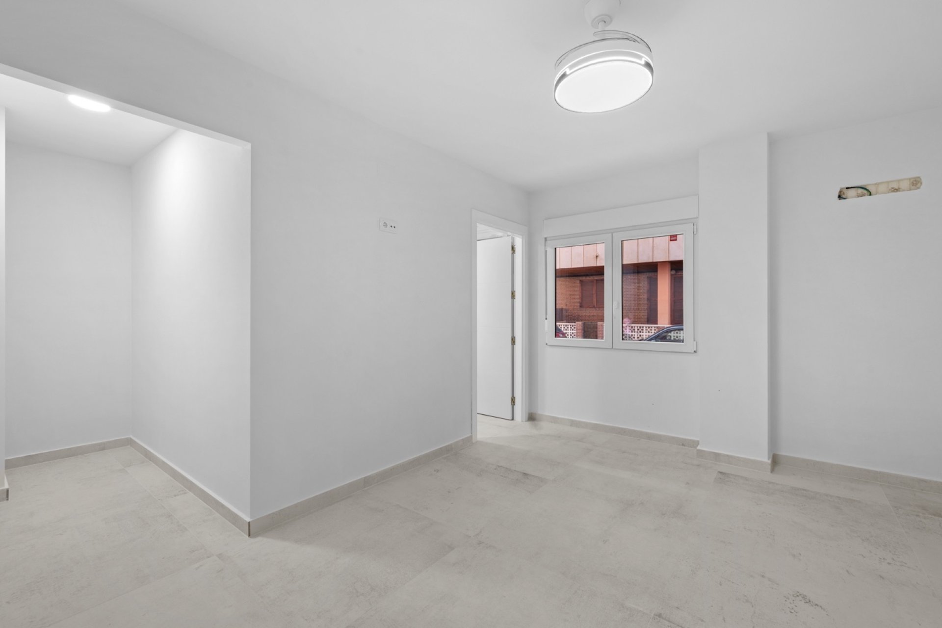 Återförsäljning - Apartment -
Torrevieja - Playa del Acequión
