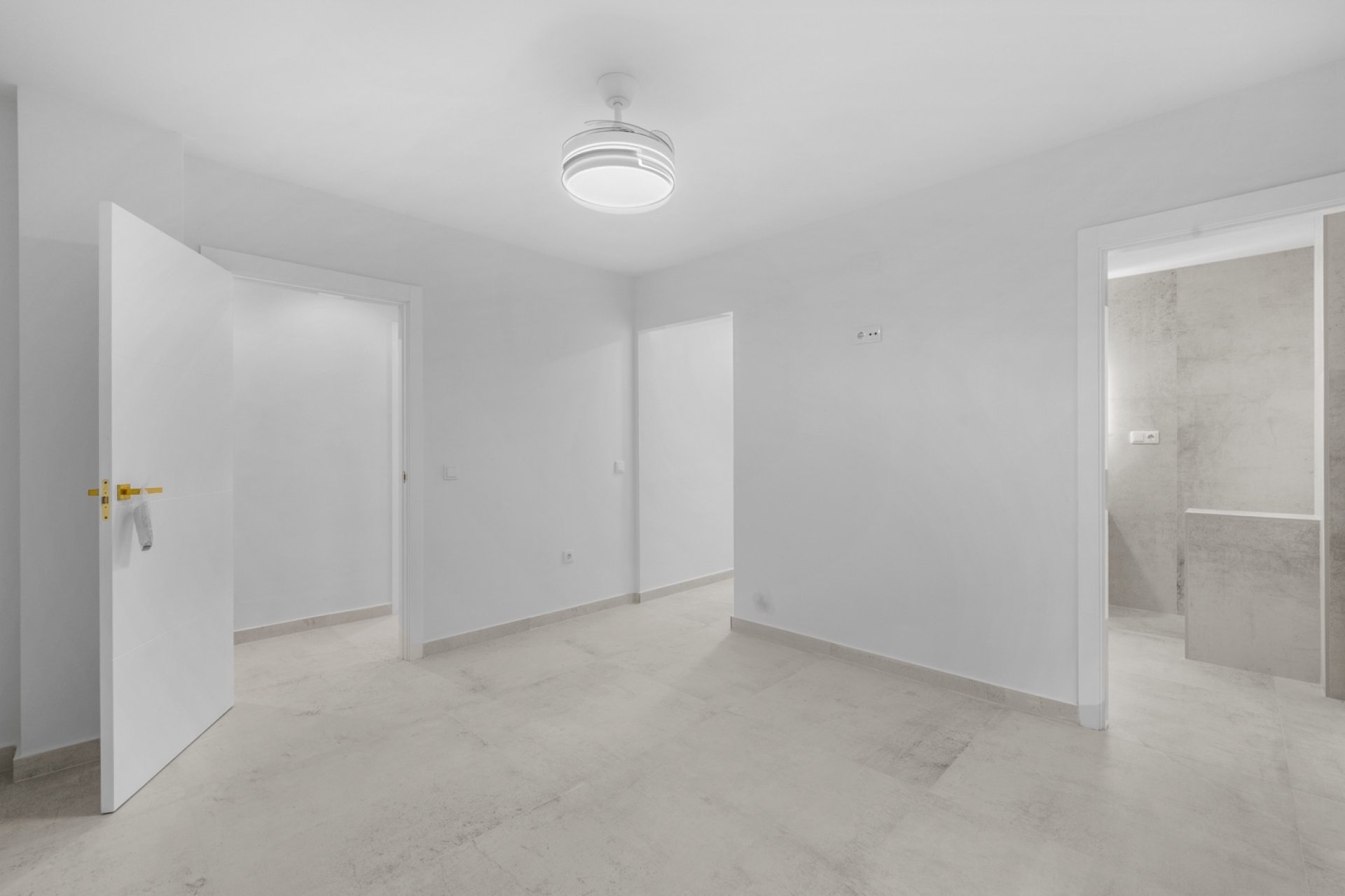 Återförsäljning - Apartment -
Torrevieja - Playa del Acequión