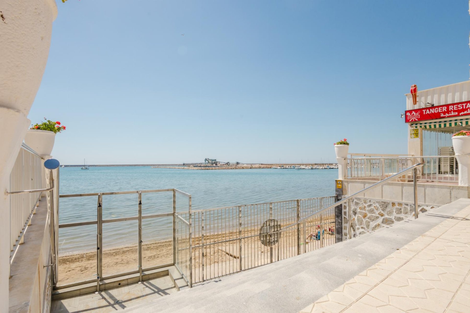 Återförsäljning - Apartment -
Torrevieja - Playa del Acequión