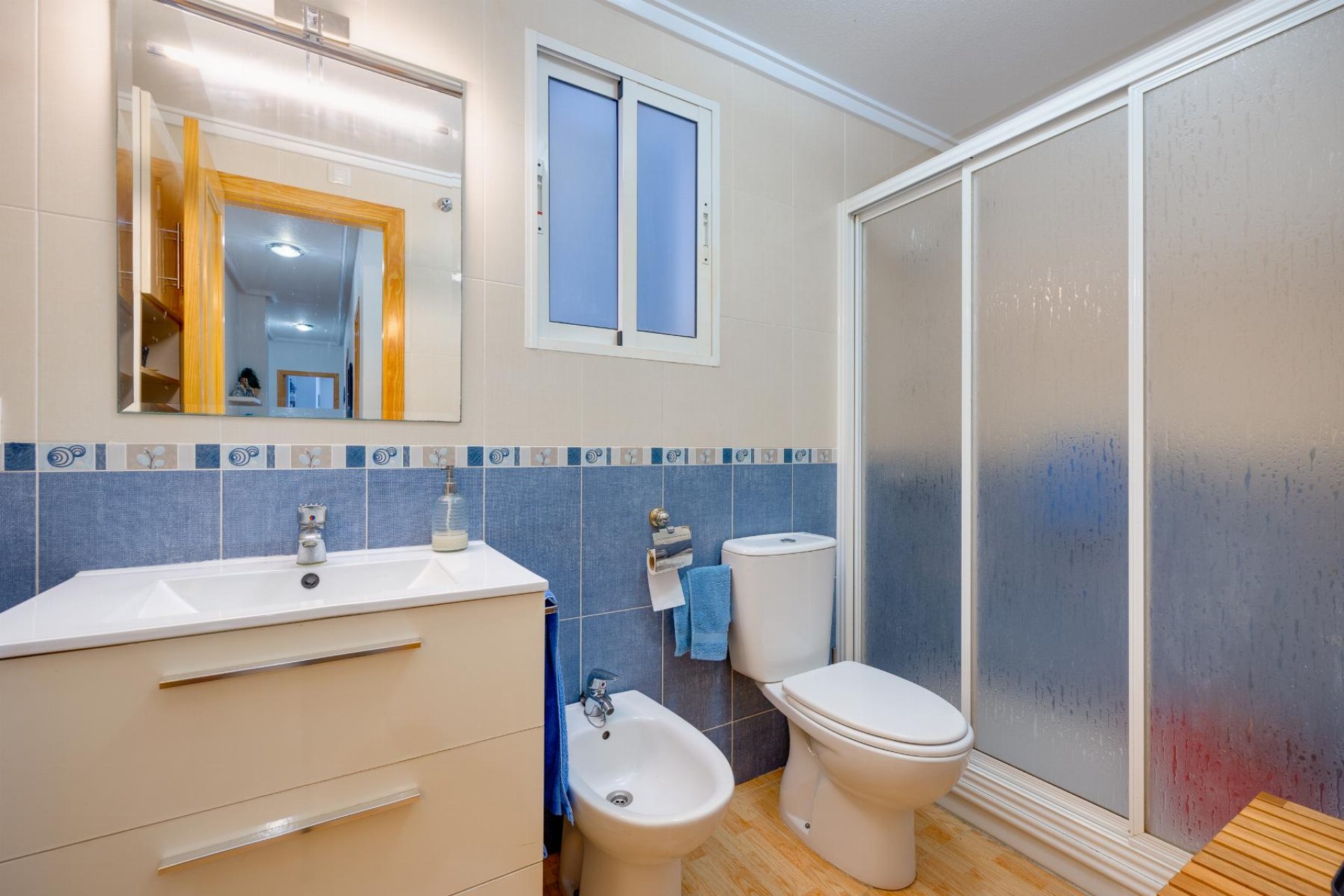 Återförsäljning - Apartment -
Torrevieja - Playa del Acequión
