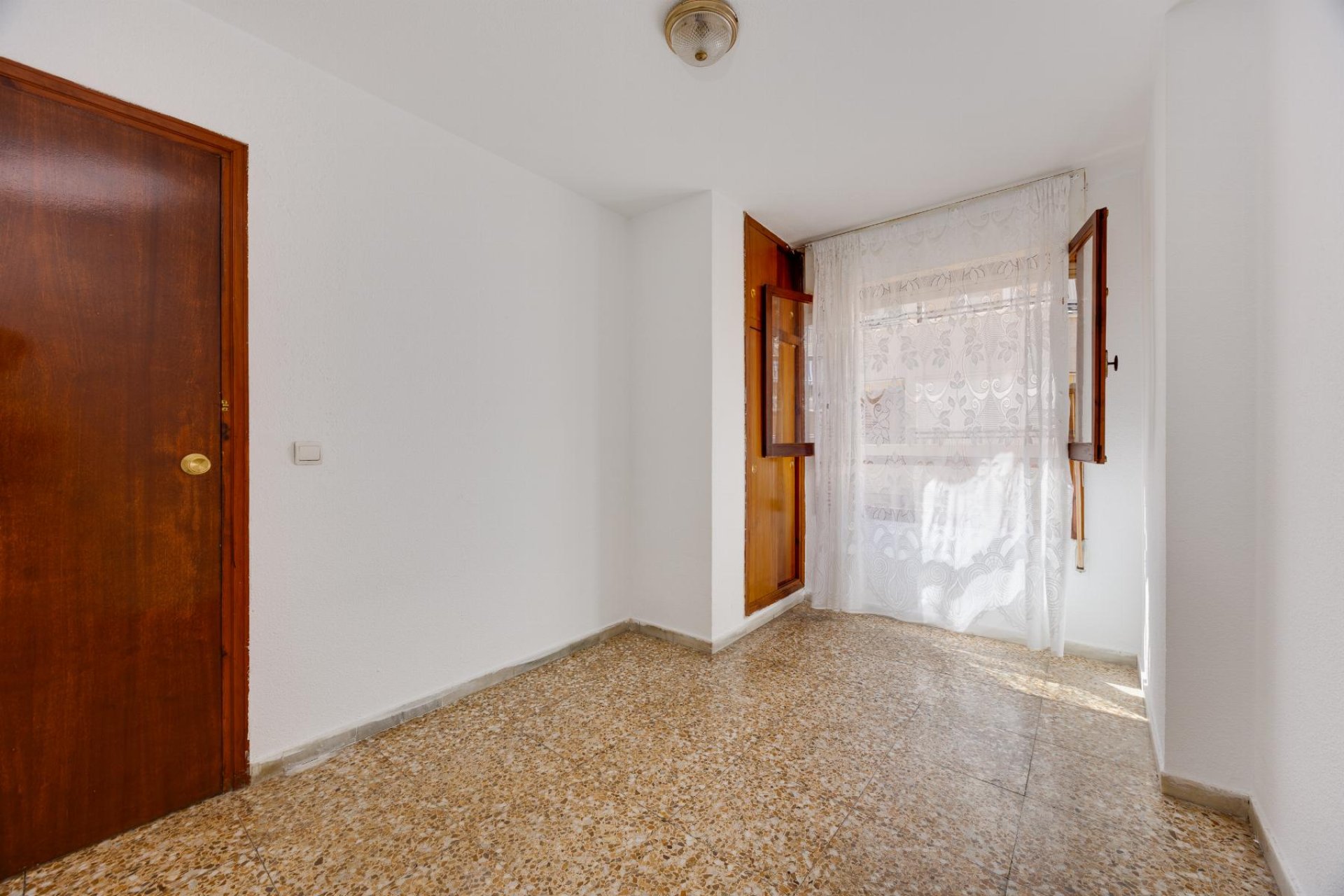 Återförsäljning - Apartment -
Torrevieja - Playa del Acequión