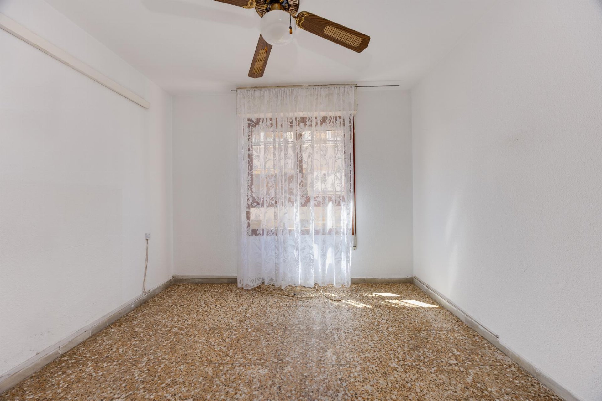 Återförsäljning - Apartment -
Torrevieja - Playa del Acequión