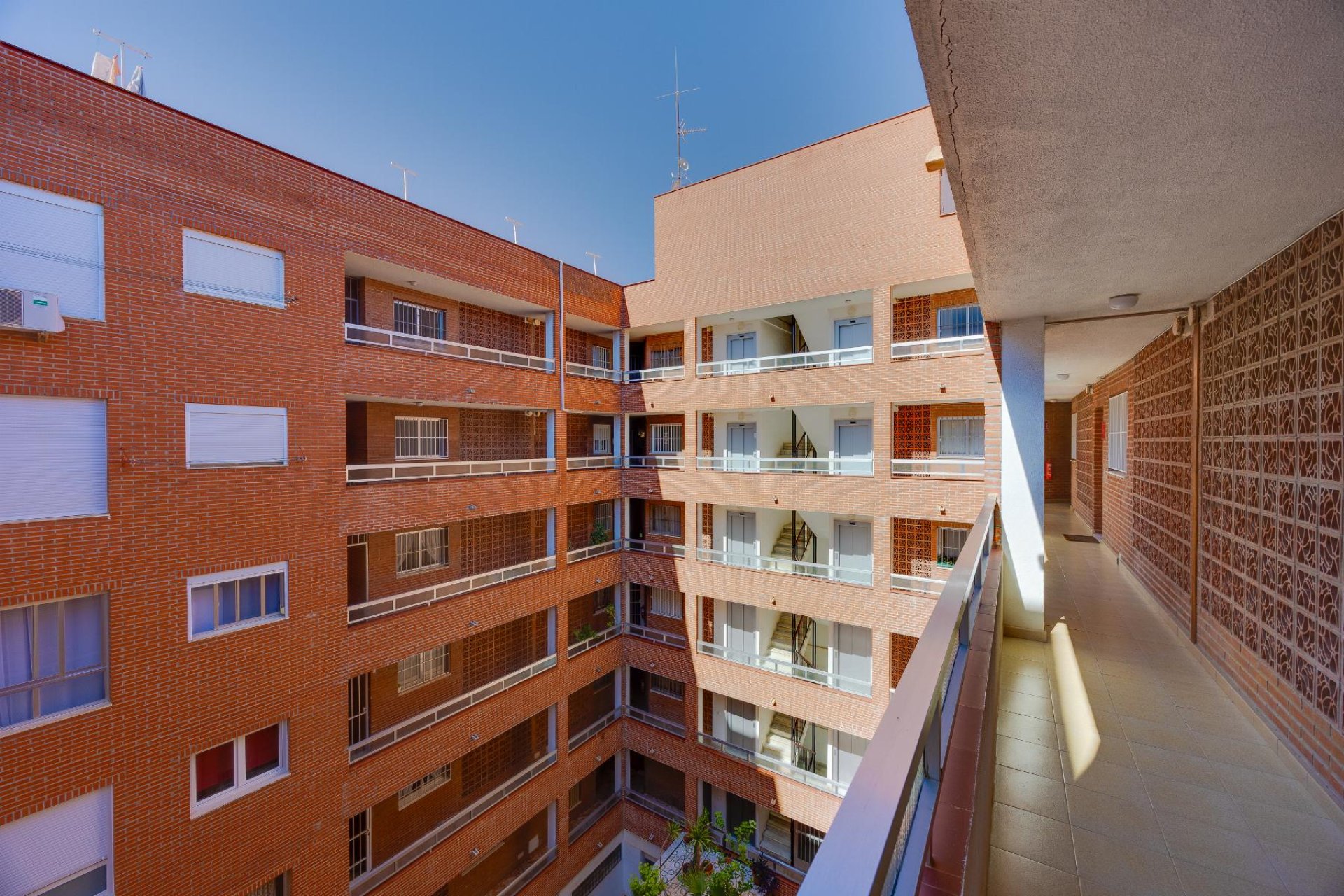 Återförsäljning - Apartment -
Torrevieja - Playa del Acequión