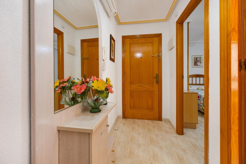 Återförsäljning - Apartment -
Torrevieja - Playa del Acequión