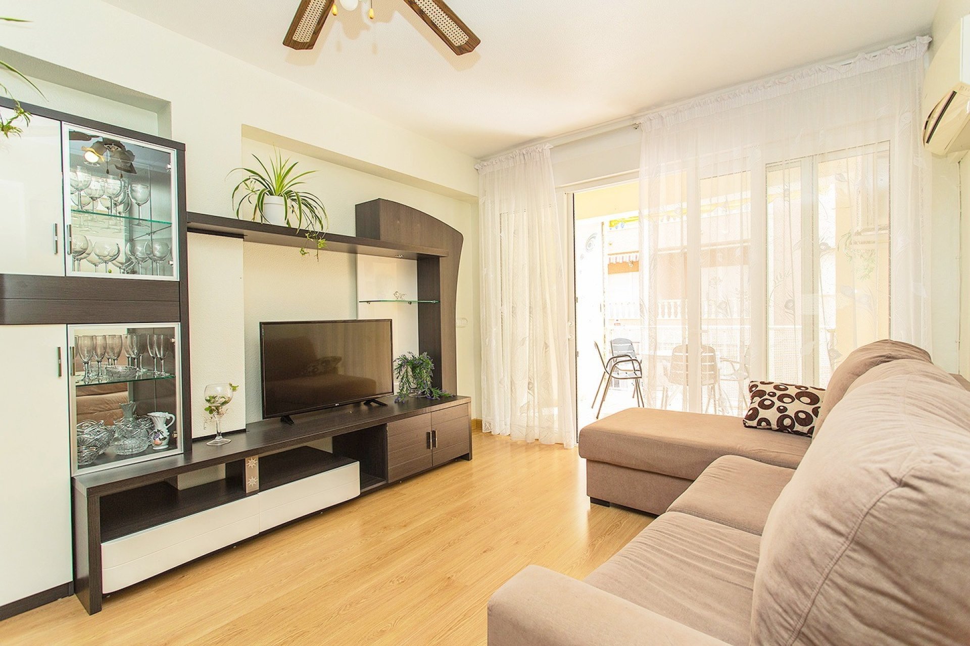 Återförsäljning - Apartment -
Torrevieja - Playa del cura