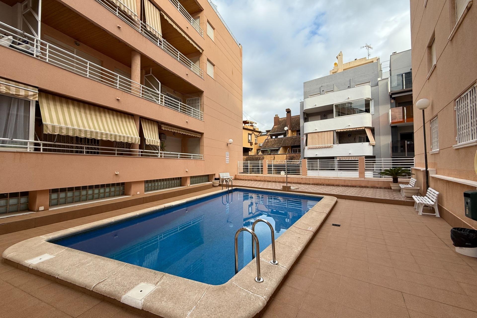 Återförsäljning - Apartment -
Torrevieja - Playa del Cura