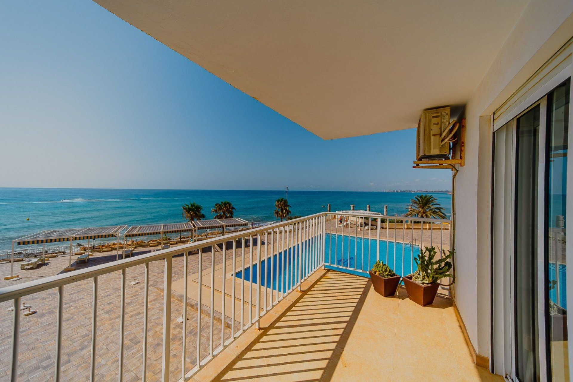 Återförsäljning - Apartment -
Torrevieja - Playa del cura