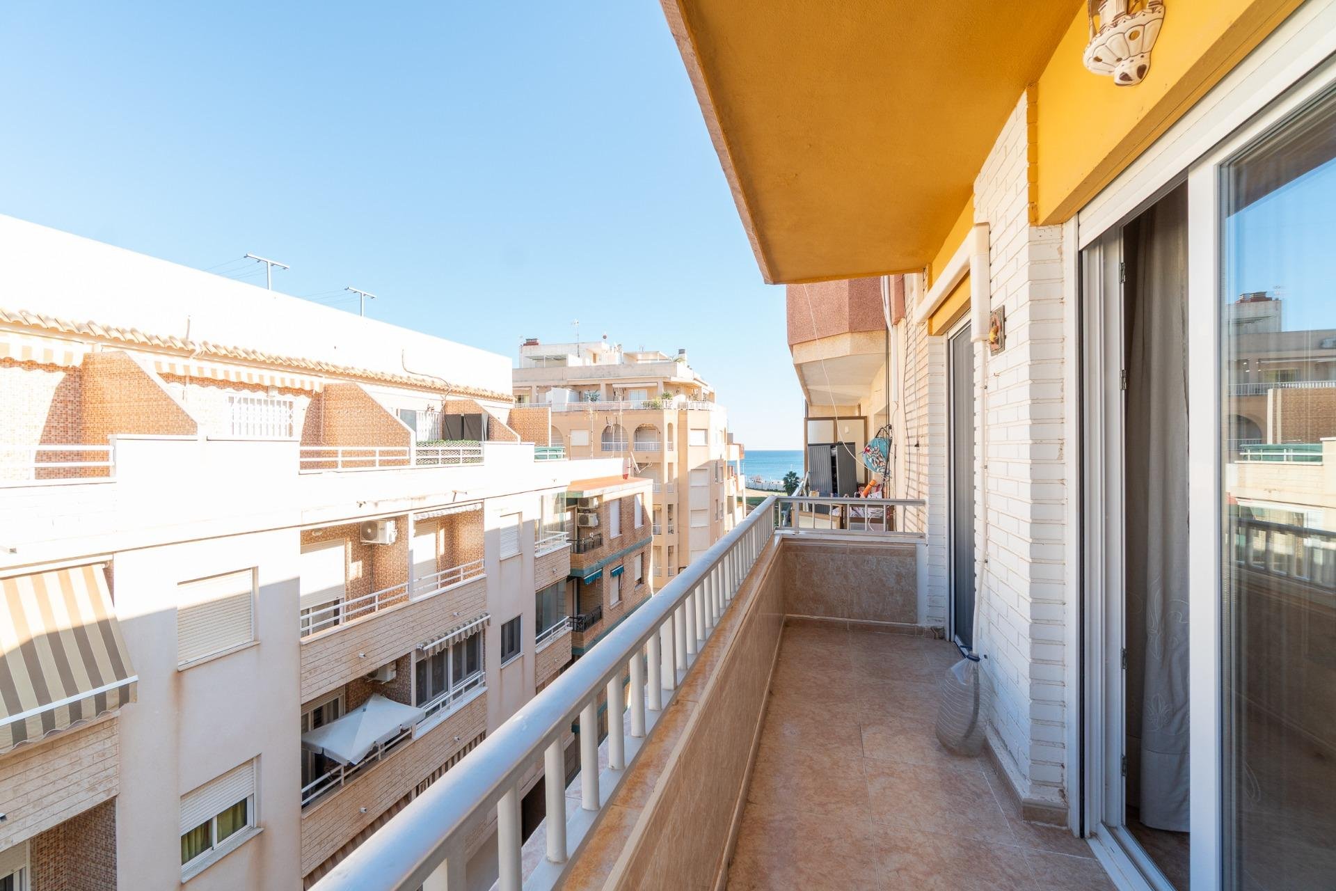 Återförsäljning - Apartment -
Torrevieja - Playa del cura