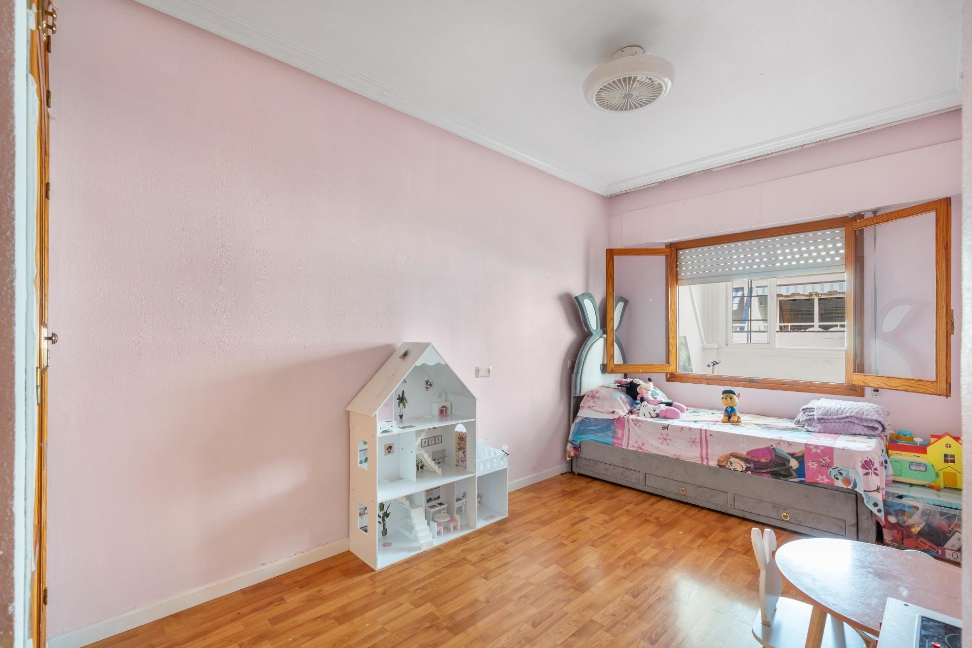 Återförsäljning - Apartment -
Torrevieja - Playa del Cura