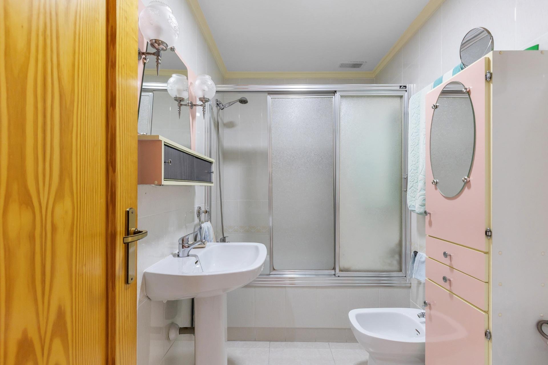 Återförsäljning - Apartment -
Torrevieja - Playa del Cura