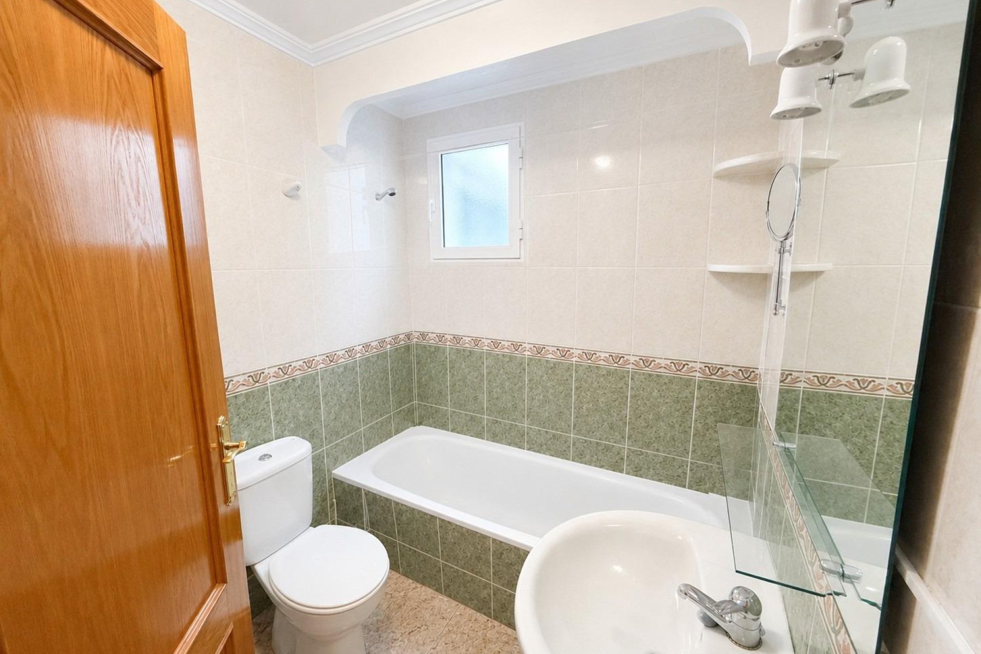 Återförsäljning - Apartment -
Torrevieja - Playa del Cura