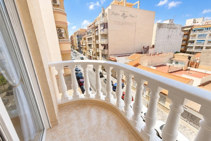 Återförsäljning - Apartment -
Torrevieja - Playa del Cura